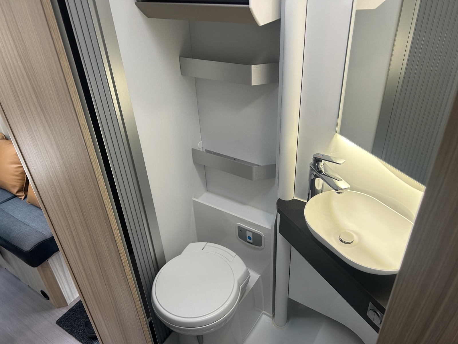 ADRIA Compact Axess DL-image-13