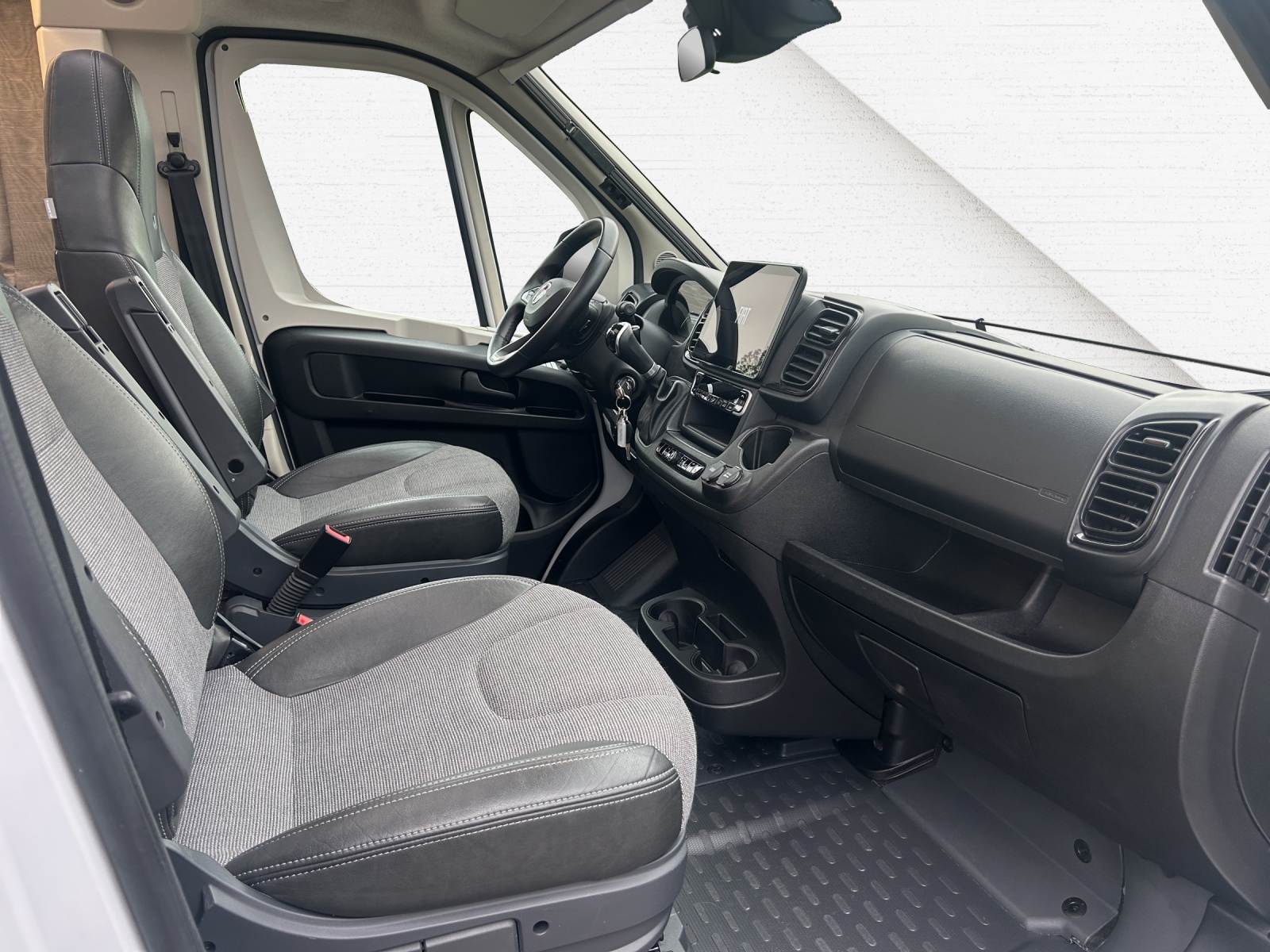 ADRIA Compact Axess DL-image-14