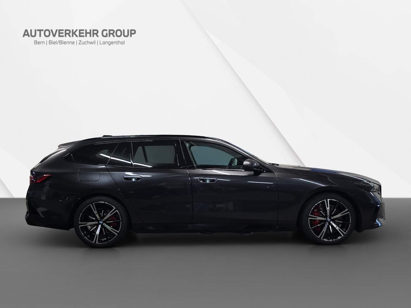 BMW 540d xDrive 48V Touring M Sport Pro Steptronic-showroom-element-3