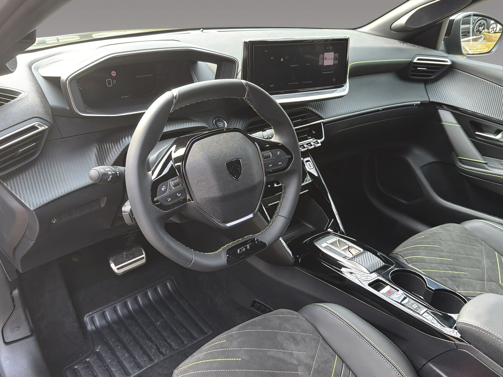 PEUGEOT 208 1.2 Hybrid 145 GT Exclusive-image-6
