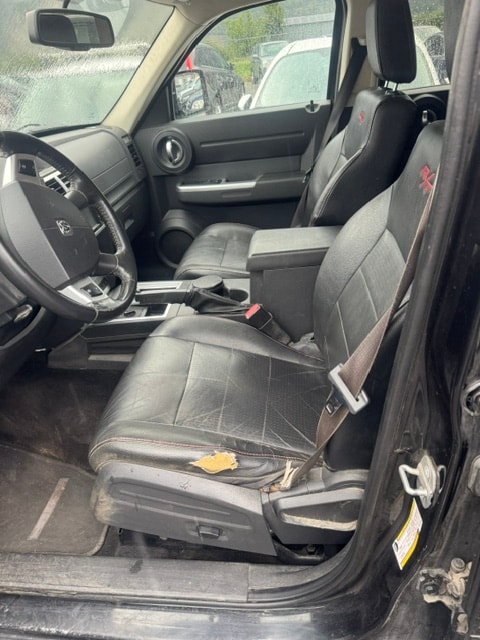 DODGE Nitro 4.0 V6 R/T Automatic-image-5