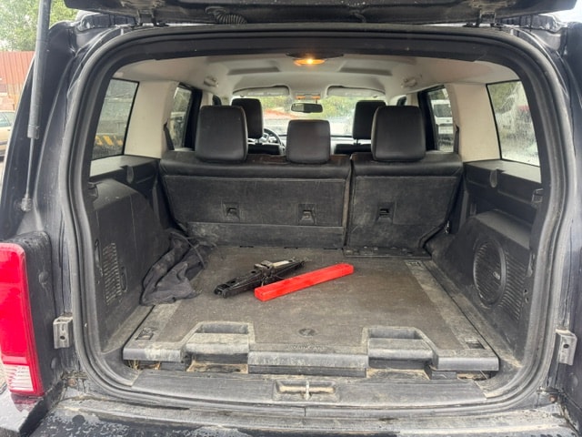DODGE Nitro 4.0 V6 R/T Automatic-image-11