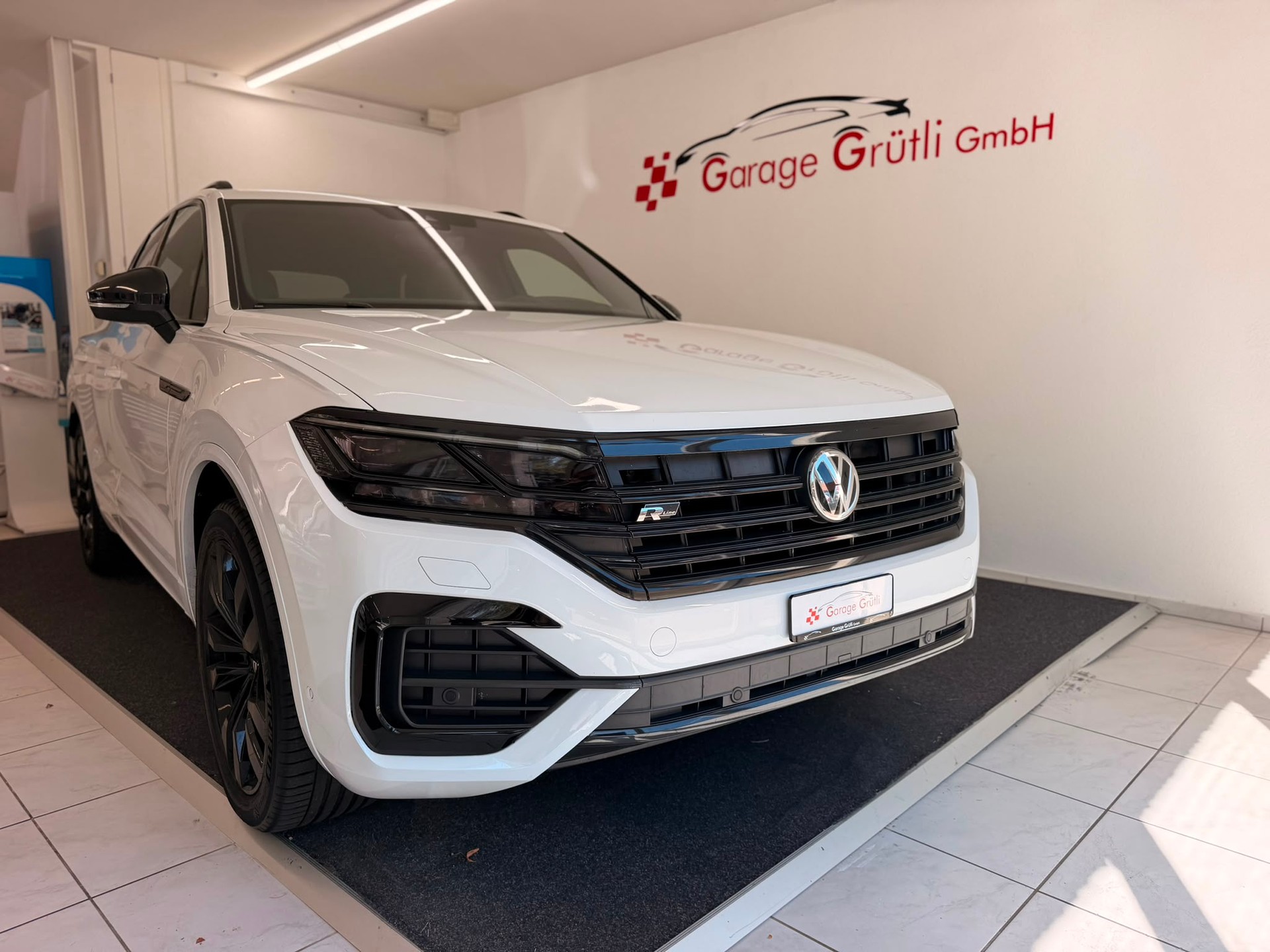 VW Touareg 3.0 TDI R Line Tiptronic