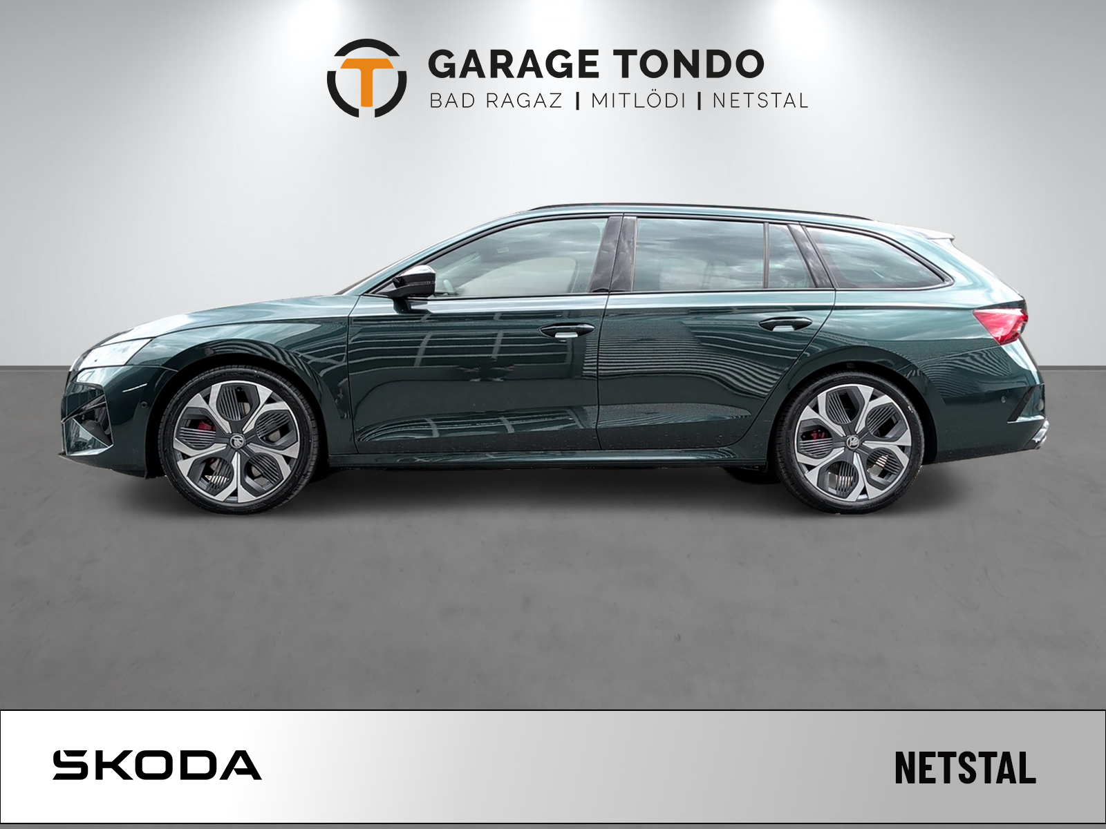 SKODA Oct. RS 30 2.0 TSI 265PS 7DSG 2000ccm 265PS/195kW 4 Zylinder TSI Benzin-showroom-element-2