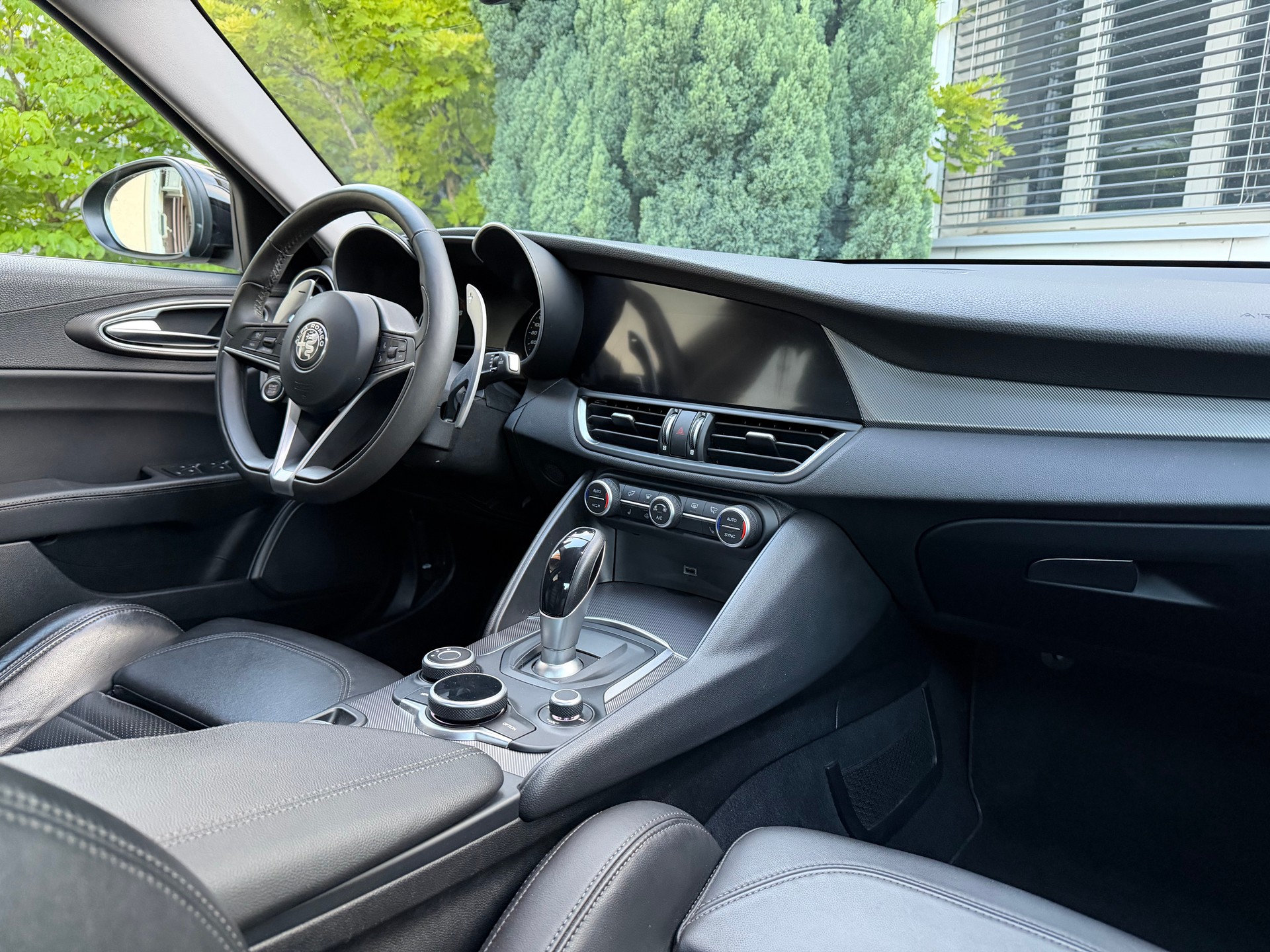 ALFA ROMEO Giulia 2.0 Veloce Q4 Automatic ALLBLACK *Top-Ausstattung*Servicegepflegt*Garantie*-image-7
