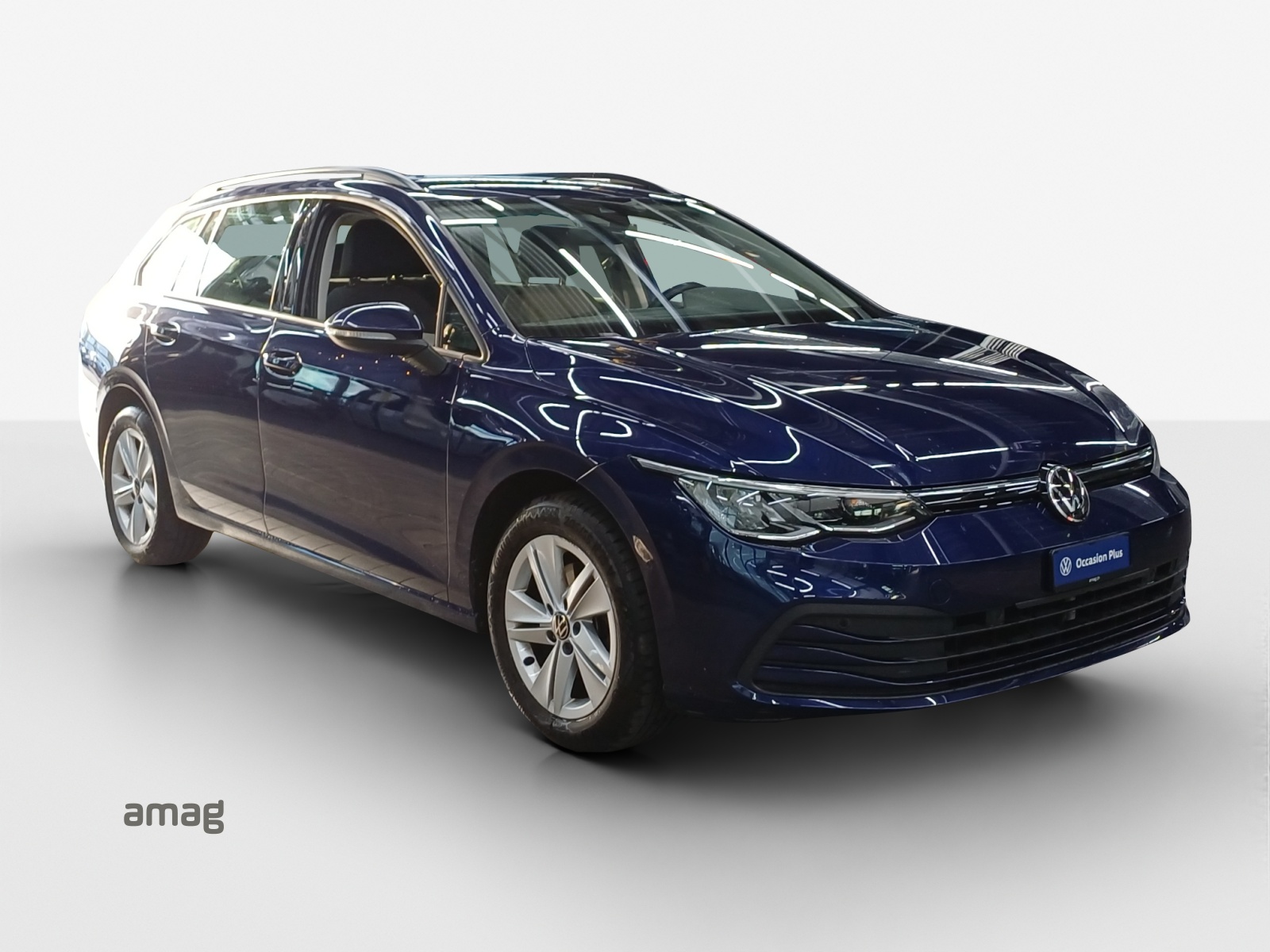 VW Golf Variant 1.5 TSI Life-image-5