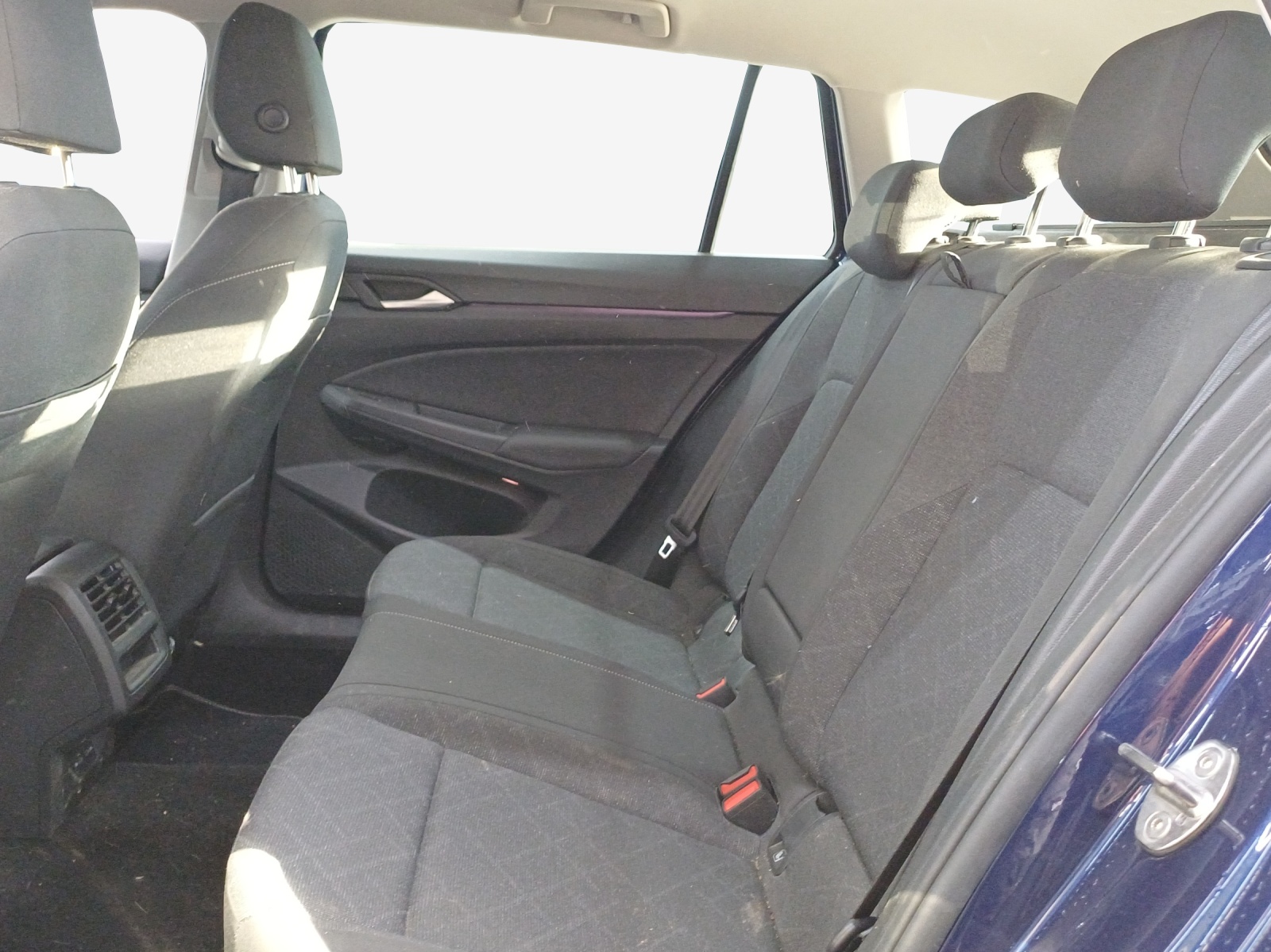 VW Golf Variant 1.5 TSI Life-image-11