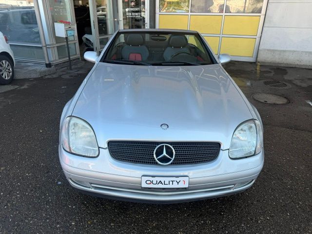 MERCEDES-BENZ SLK 200-showroom-element-2