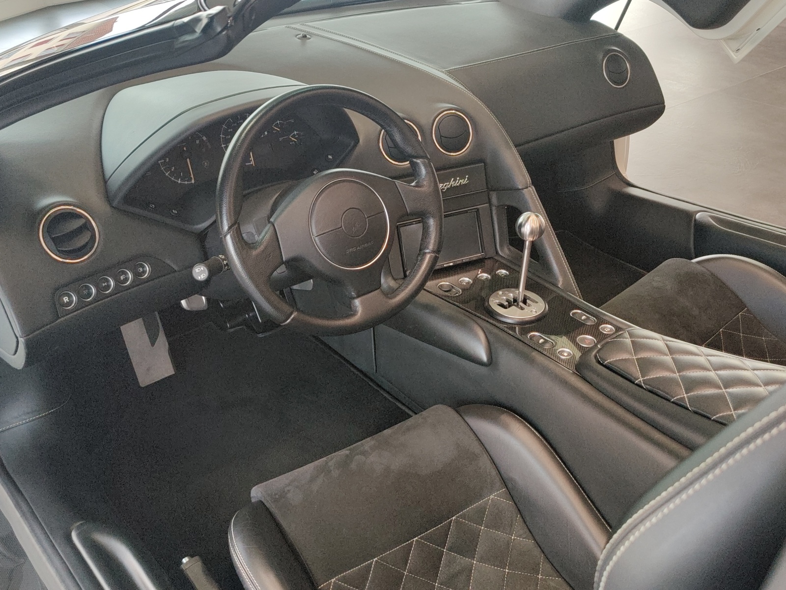 LAMBORGHINI Murciélago Roadster 6.5-image-6