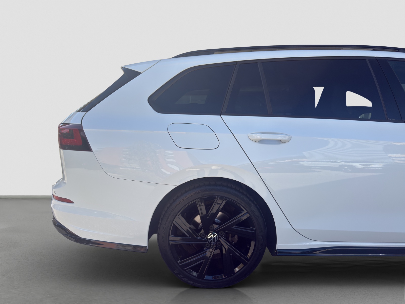 VW Golf Variant 2.0 TSI R-Line DSG 4Motion-showroom-element-2