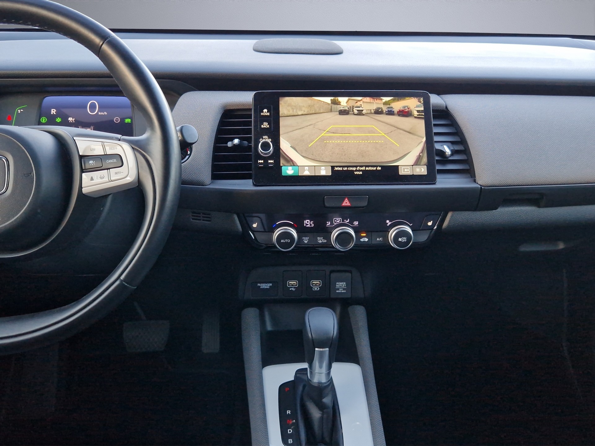 HONDA Jazz 1.5 i-MMD Crosstar Executive-image-16