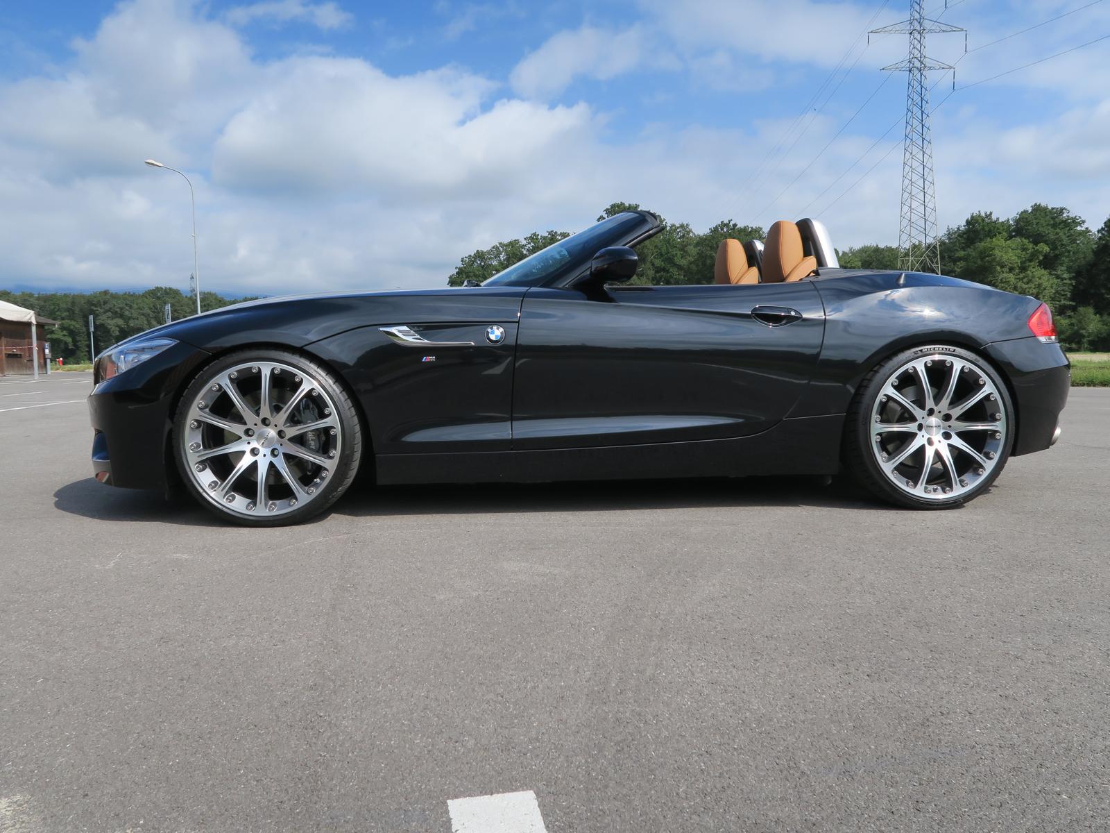 BMW Z4 sDrive35i DKG-showroom-element-1