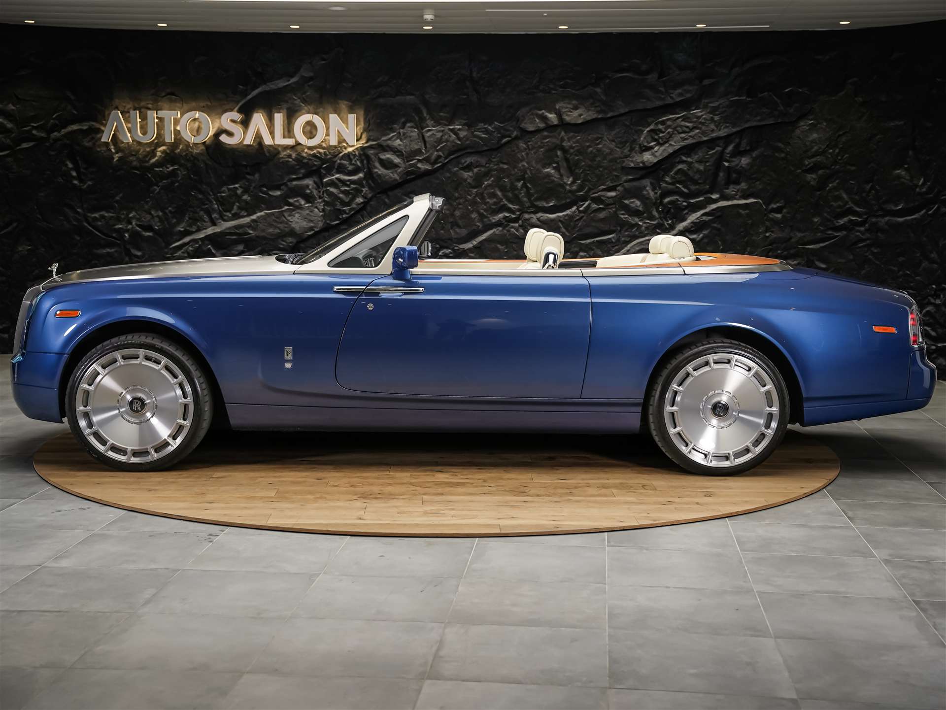 ROLLS-ROYCE Phantom Drophead *Standlüftung*Lexicon*-showroom-element-3