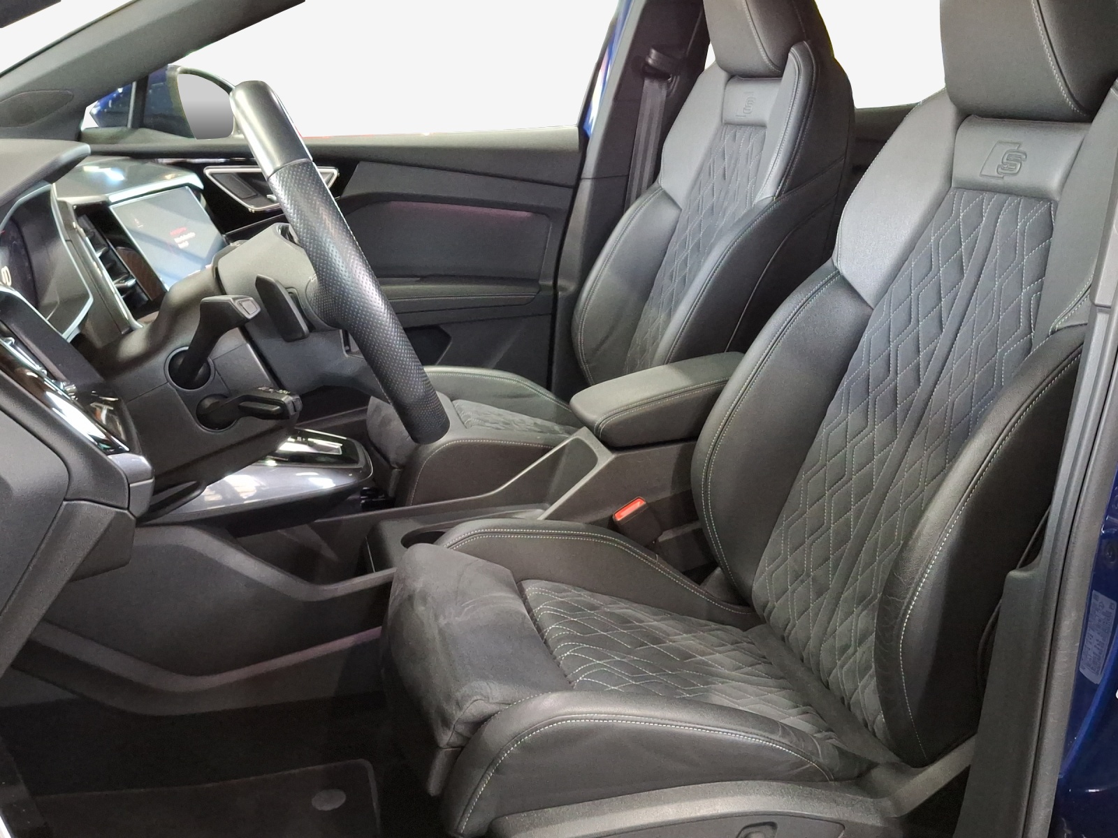AUDI Q4 Sportback e-tron 50 quattro-image-8