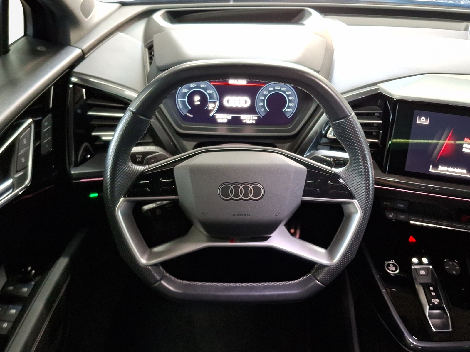 AUDI Q4 Sportback e-tron 50 quattro-image-10