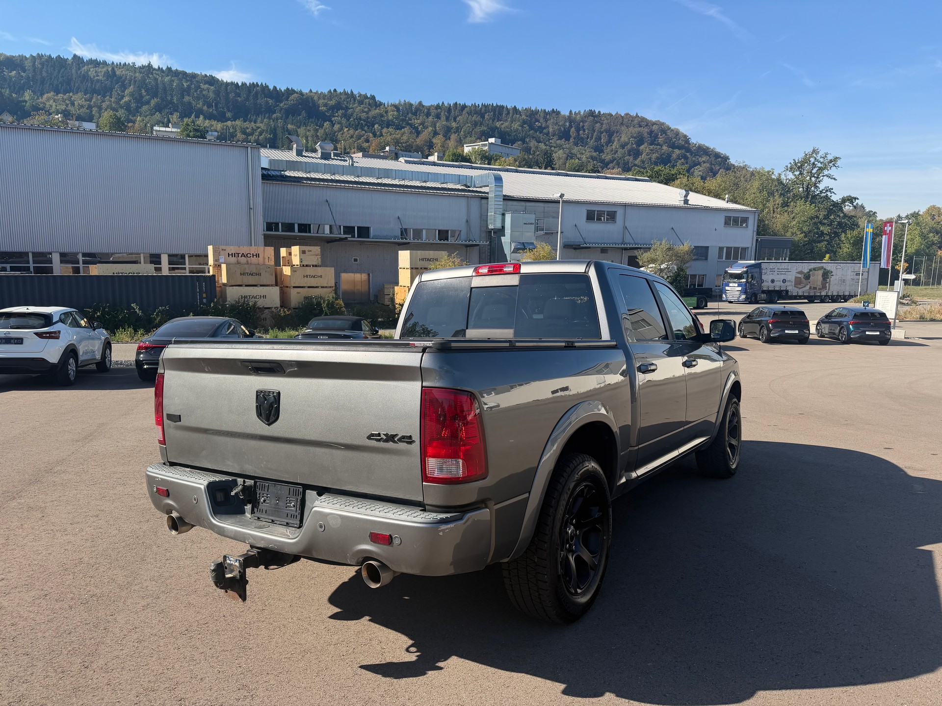 DODGE Ram 1500 Laremie Hemi 5.7 V8-image-5