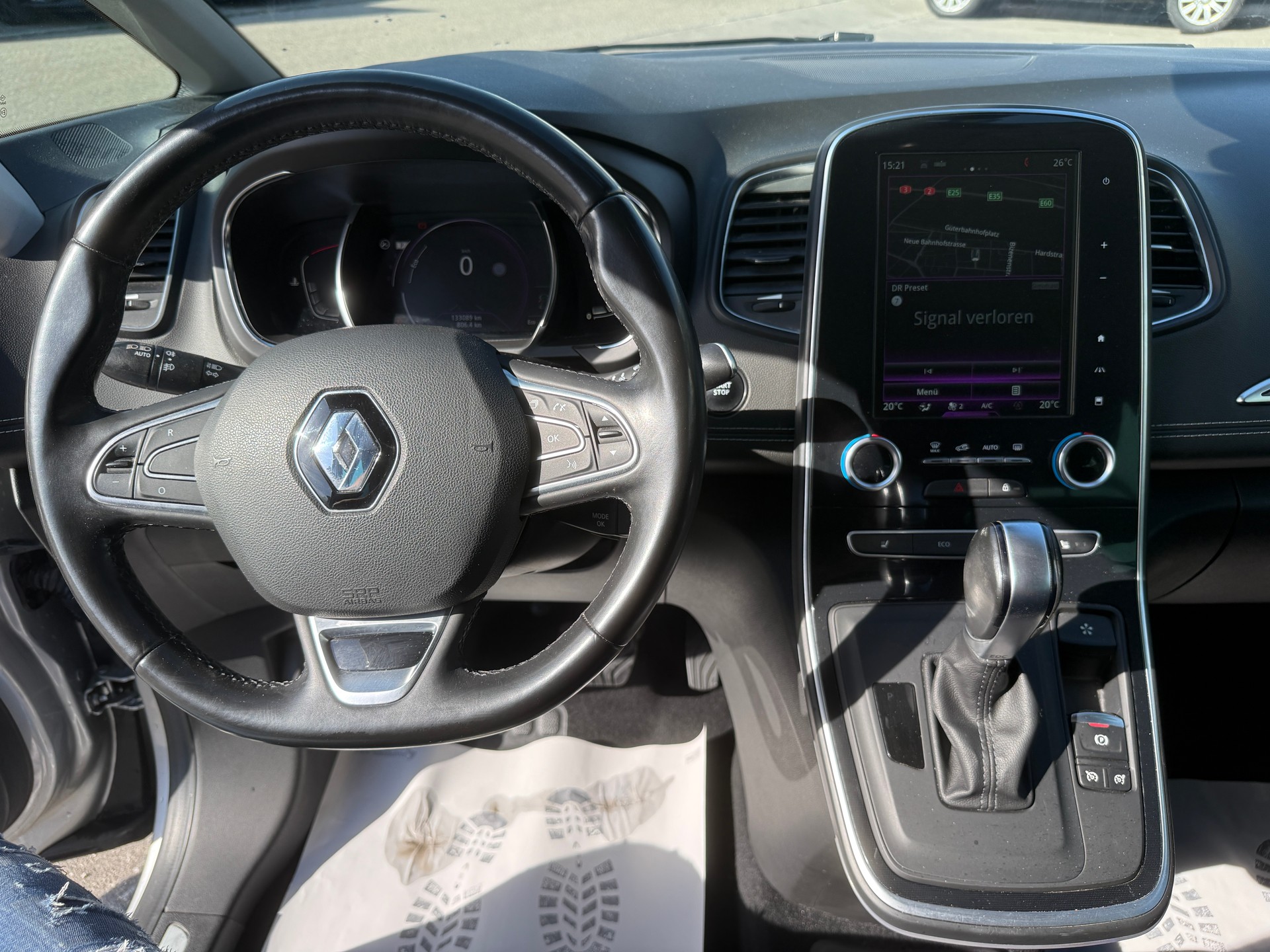 RENAULT Grand Scénic 1.5 dCi Bose EDC-image-11