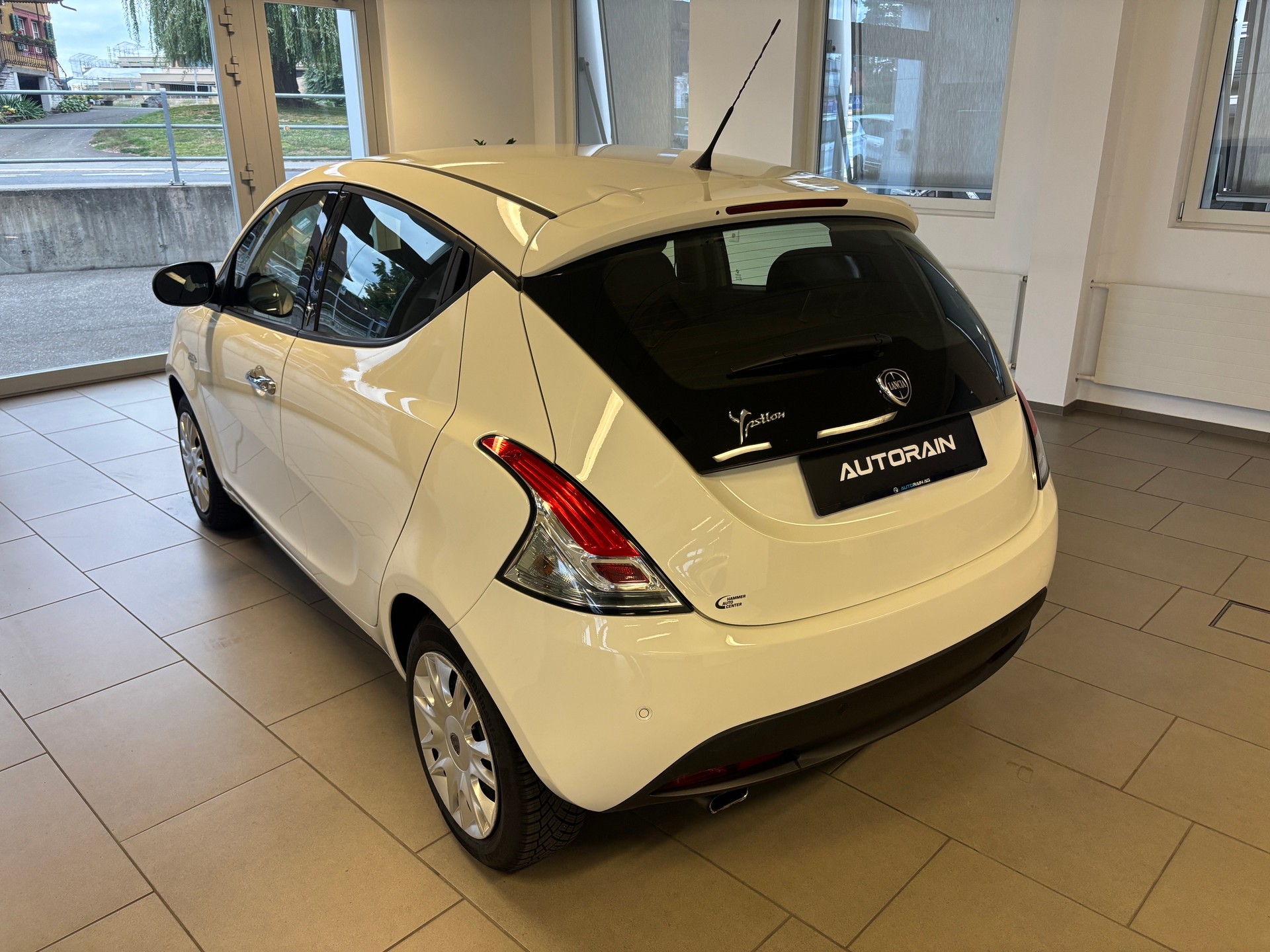 LANCIA Ypsilon 0.9 TwinAir Gold DFN-showroom-element-3