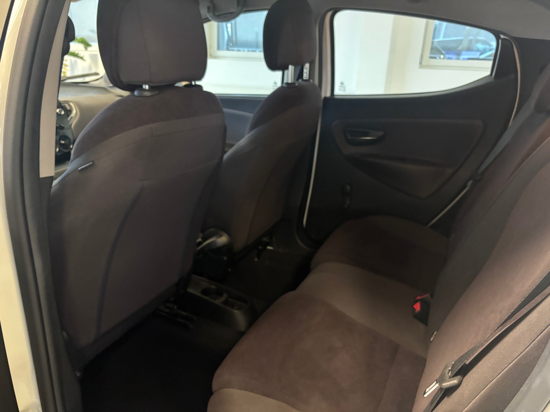 LANCIA Ypsilon 0.9 TwinAir Gold DFN-image-8