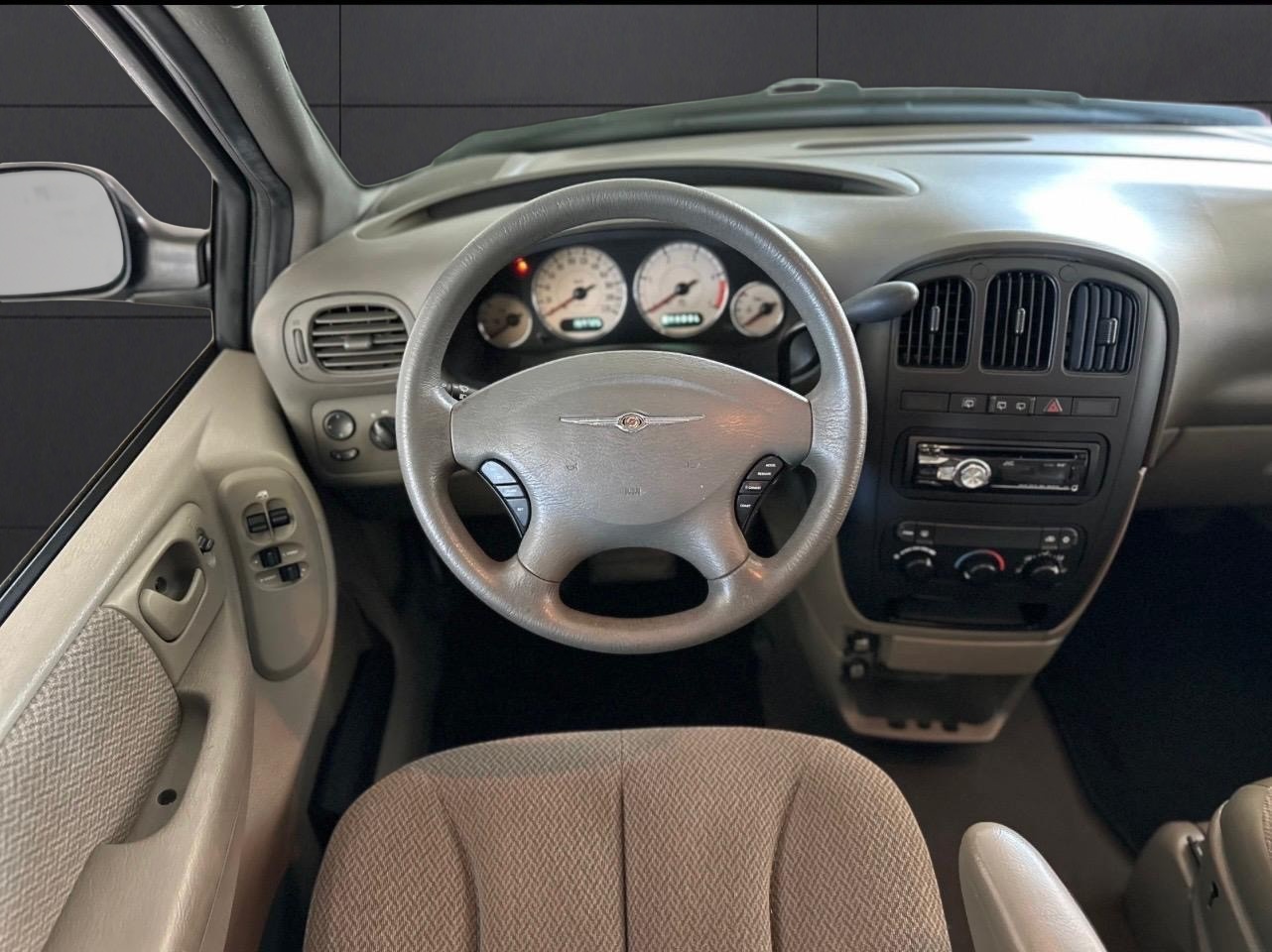 CHRYSLER Voyager 2.8 CRD SE Swiss Edition PLUS Automatic-image-11