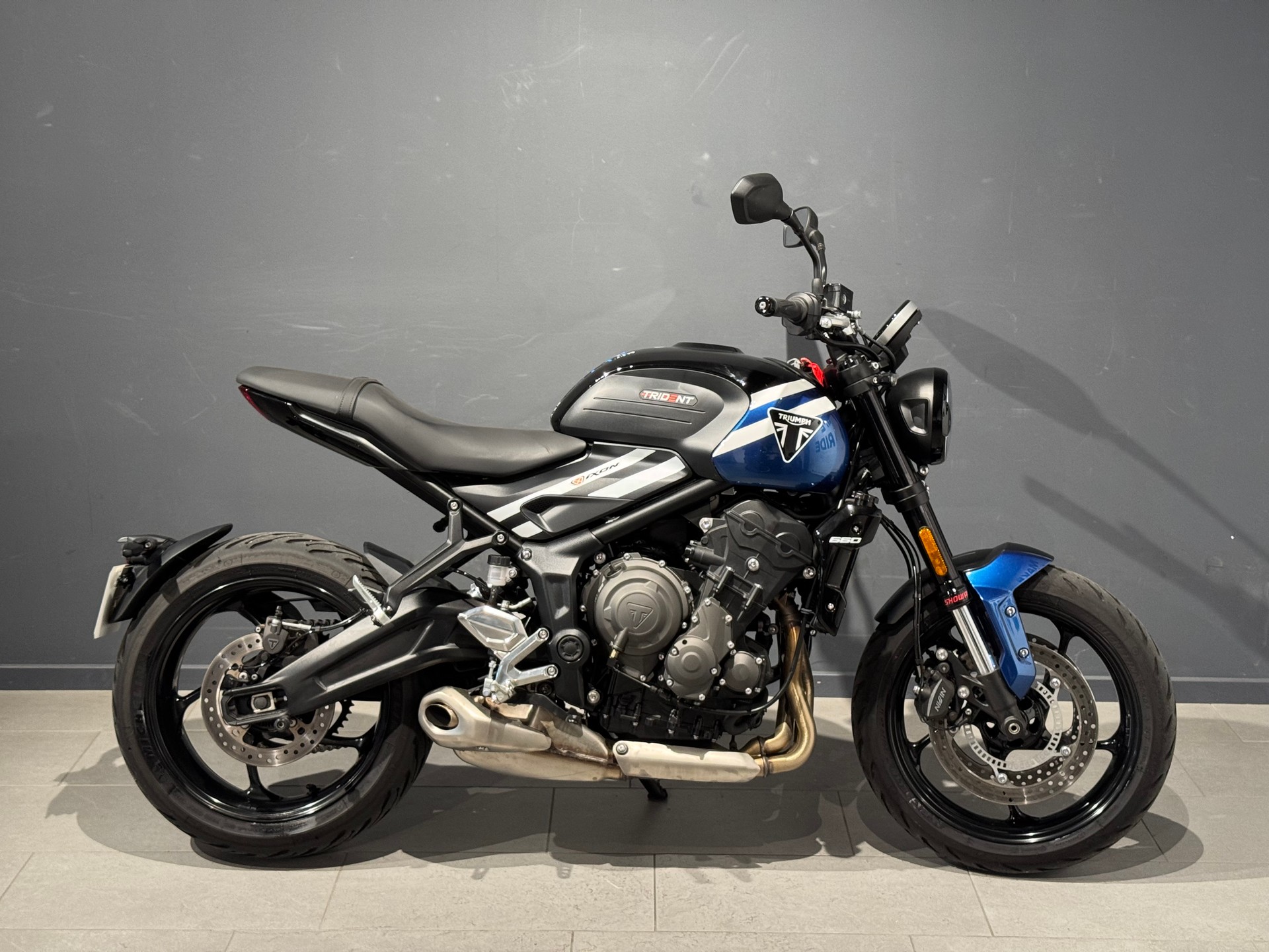 TRIUMPH Trident 660