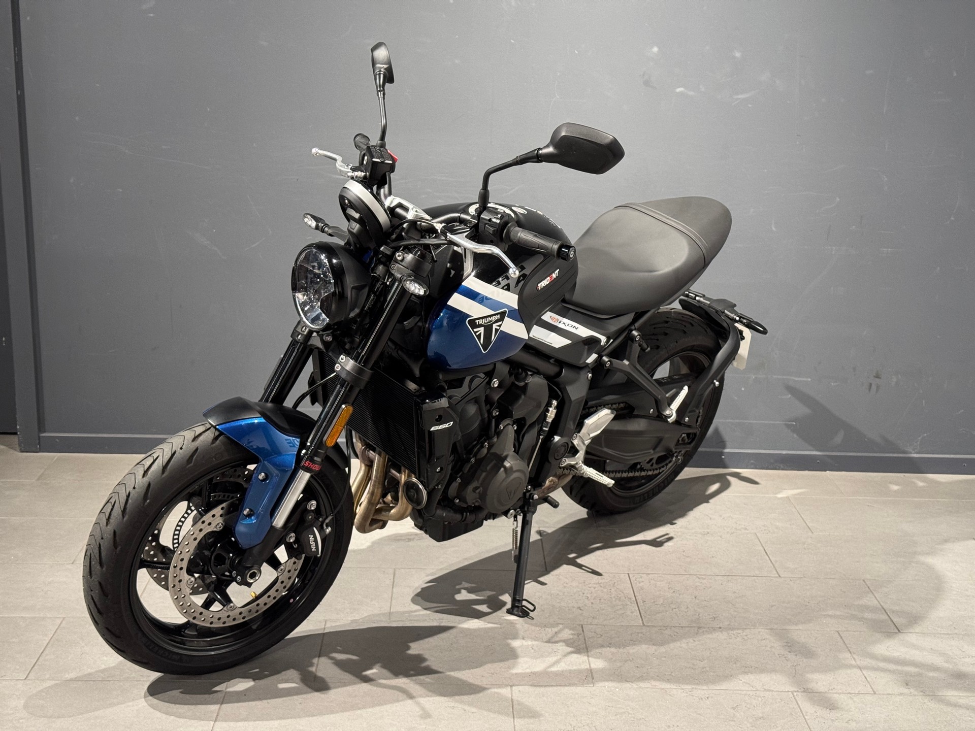 TRIUMPH Trident 660-showroom-element-2