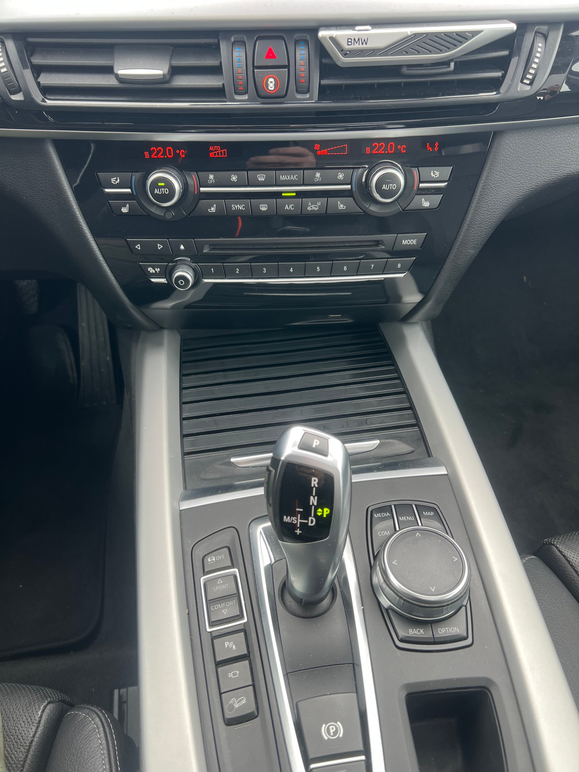 BMW X5 xDrive 30d Steptronic-image-11