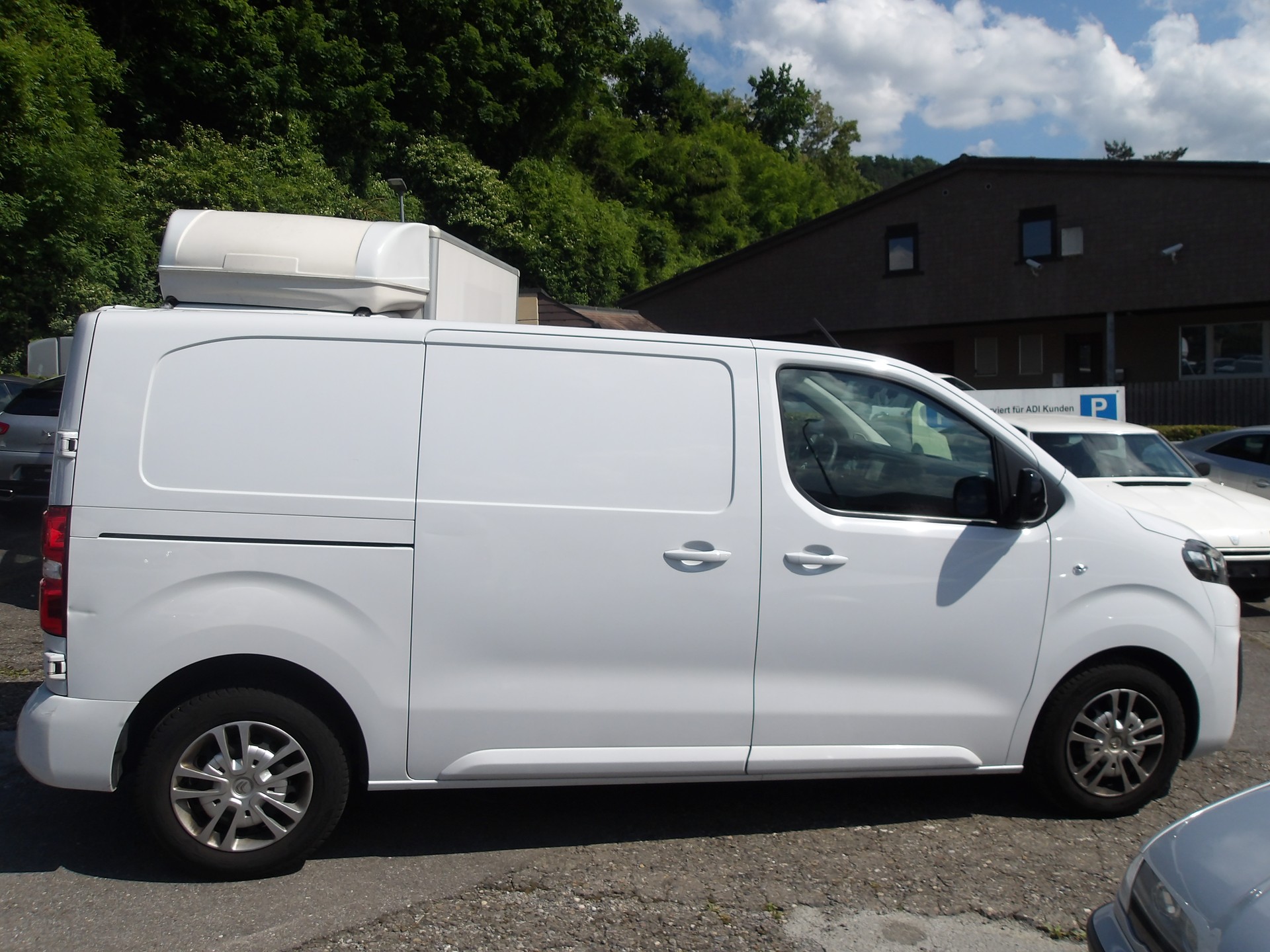 CITROEN Jumpy 2.0 BlueHDi 145 M EAT8-image-4