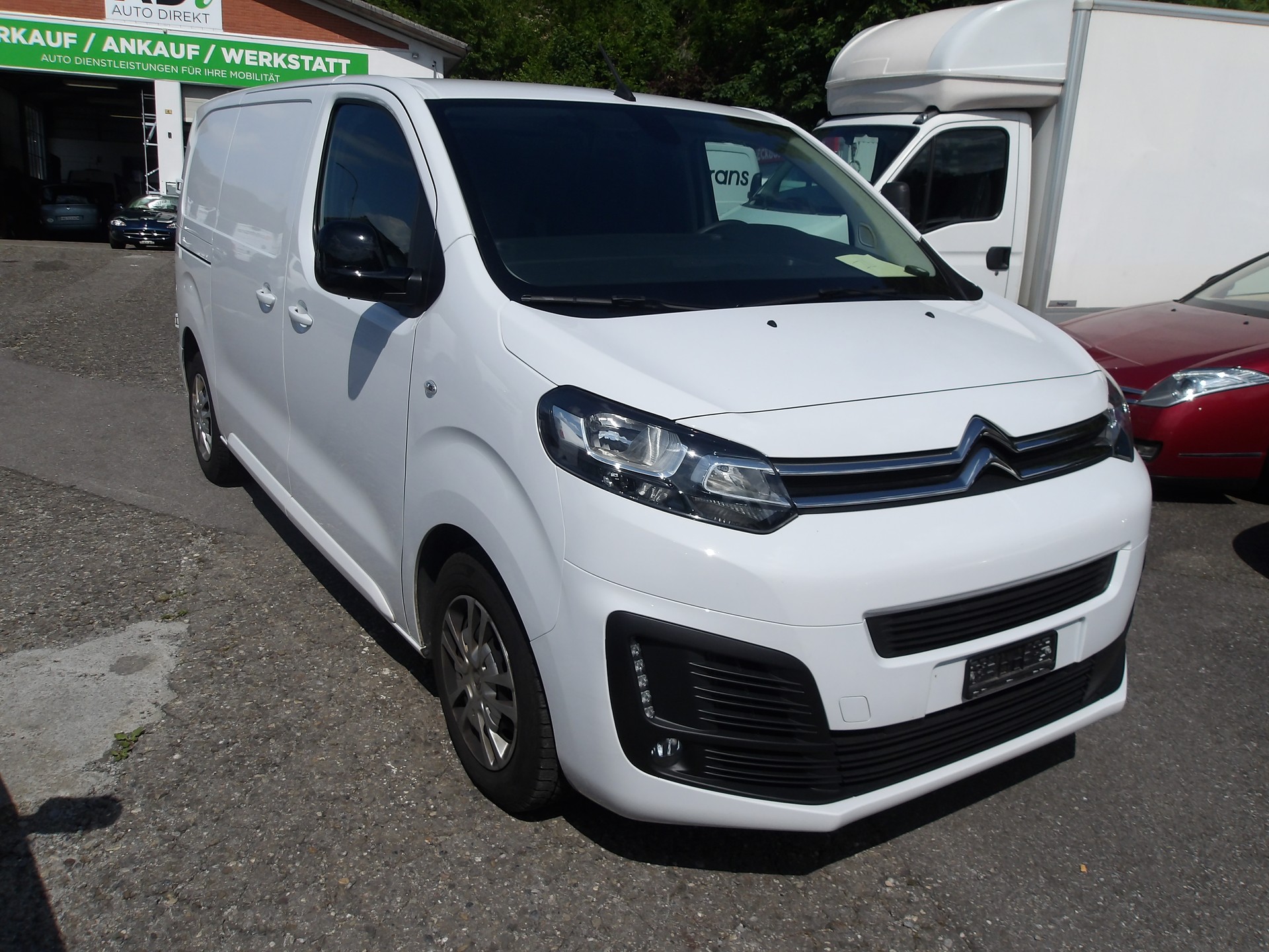 CITROEN Jumpy 2.0 BlueHDi 145 M EAT8-image-1