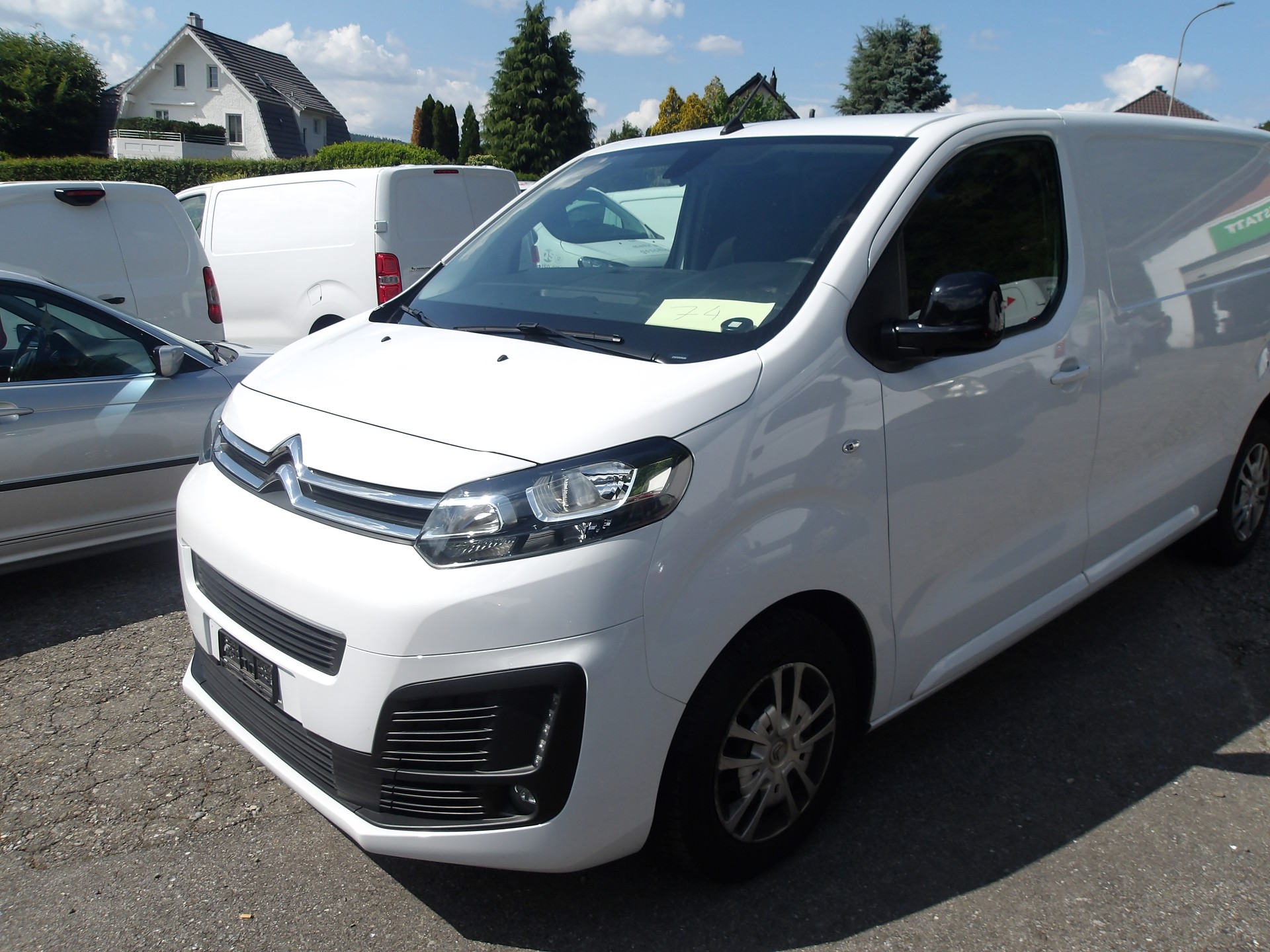 CITROEN Jumpy 2.0 BlueHDi 145 M EAT8-image-2