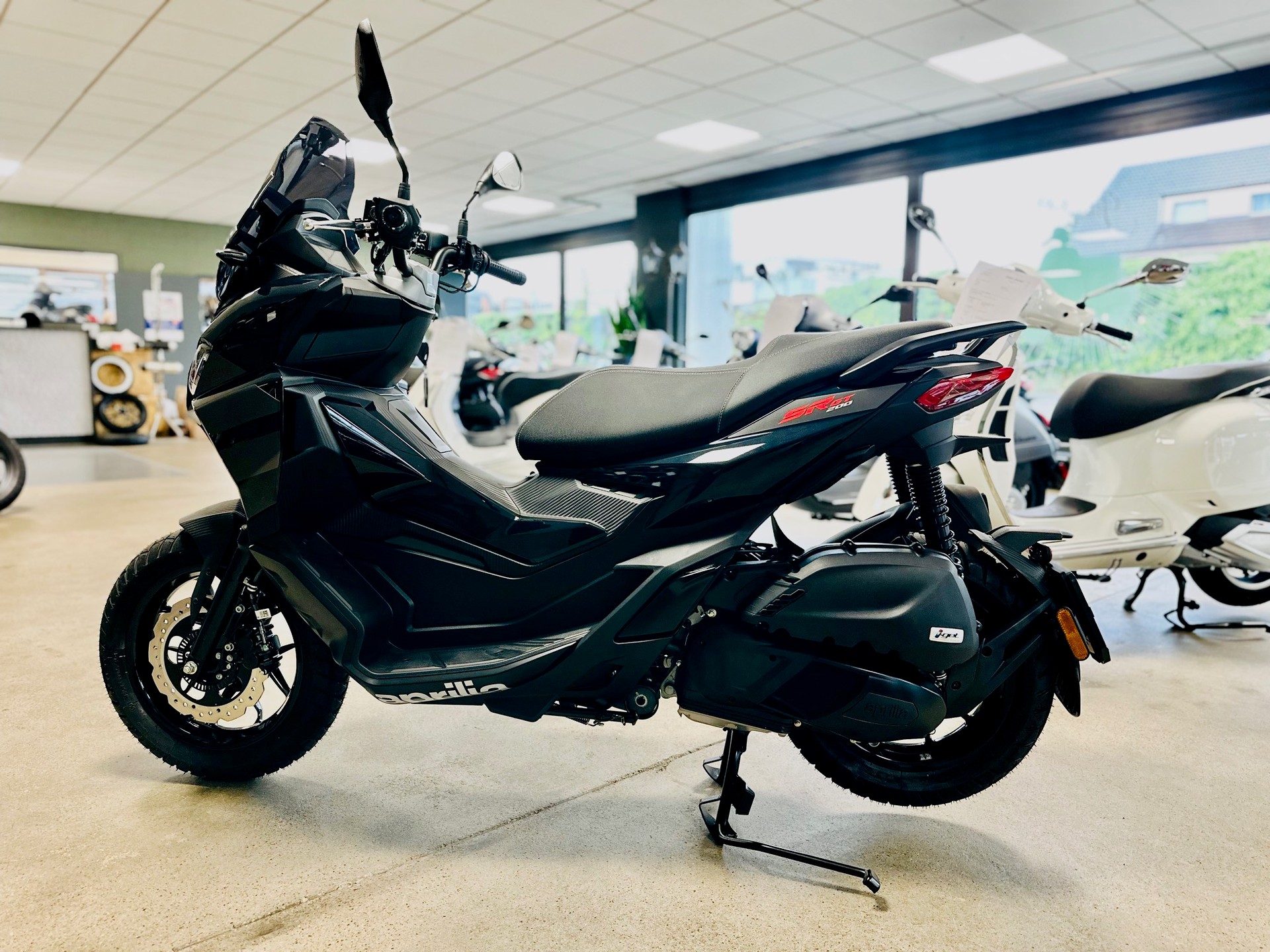 APRILIA SR 200 GT ABS-image-4