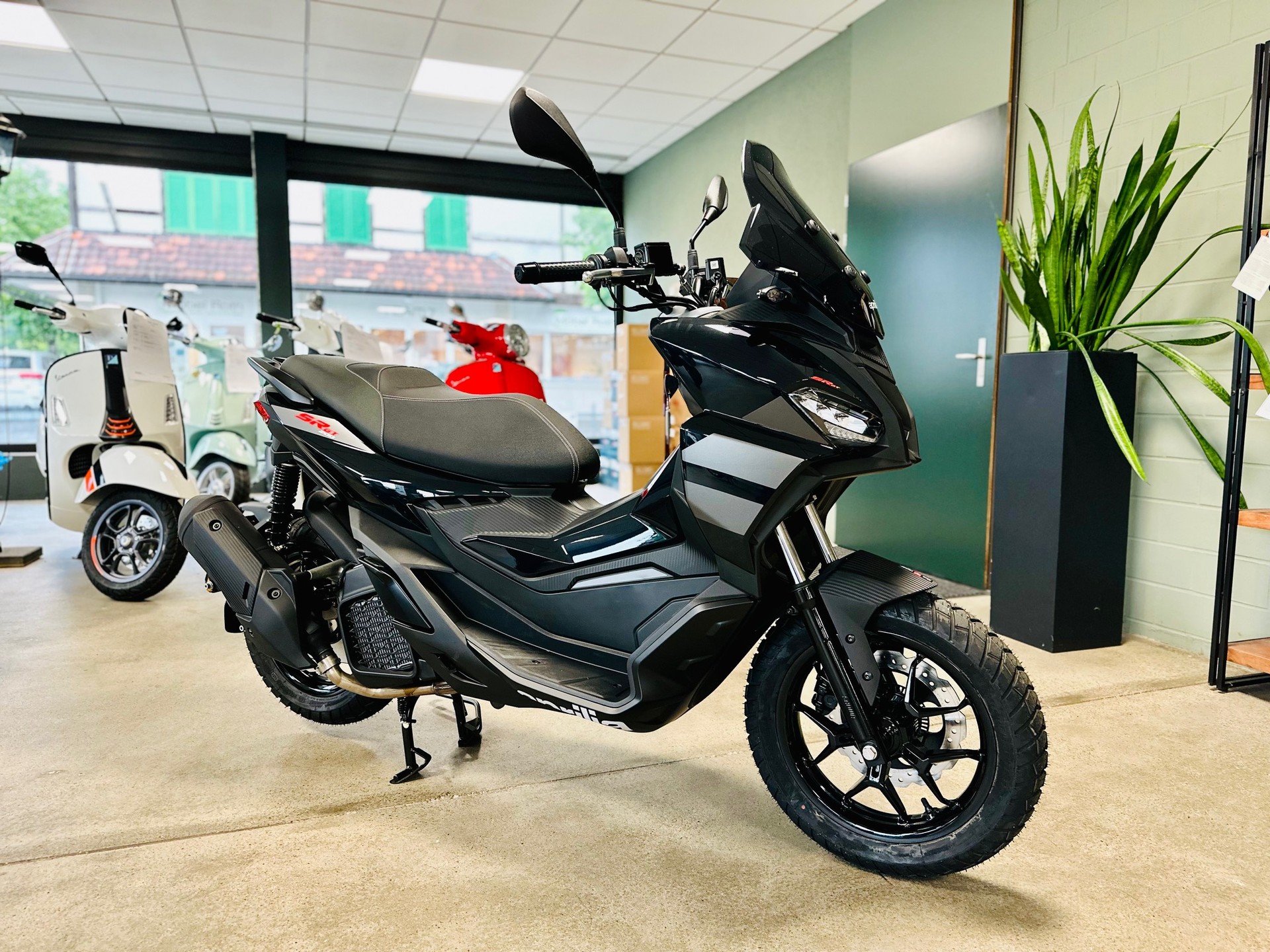APRILIA SR 200 GT ABS-image-1