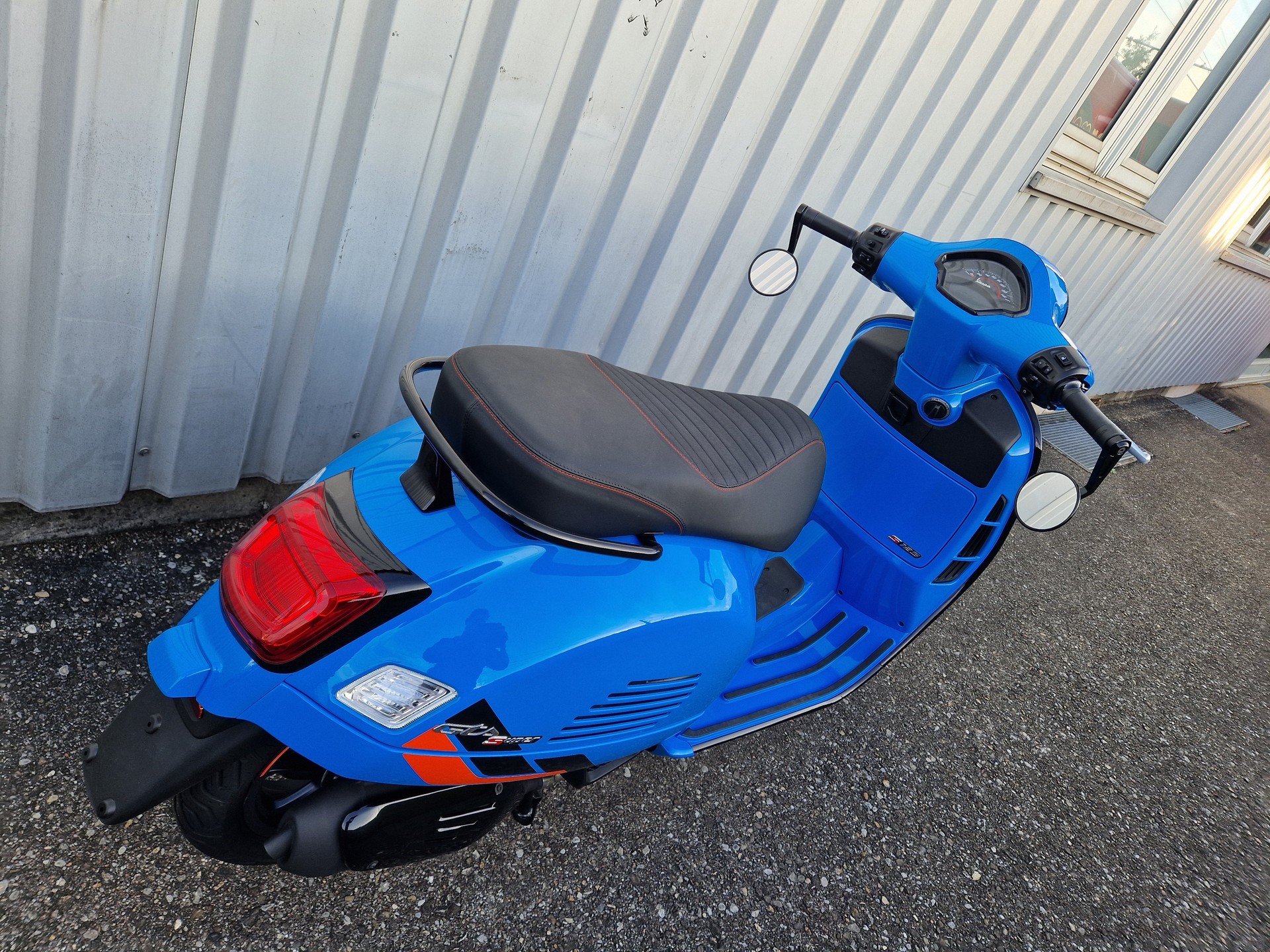 PIAGGIO Vespa GTS 125 Supersport Euro 5+-image-4