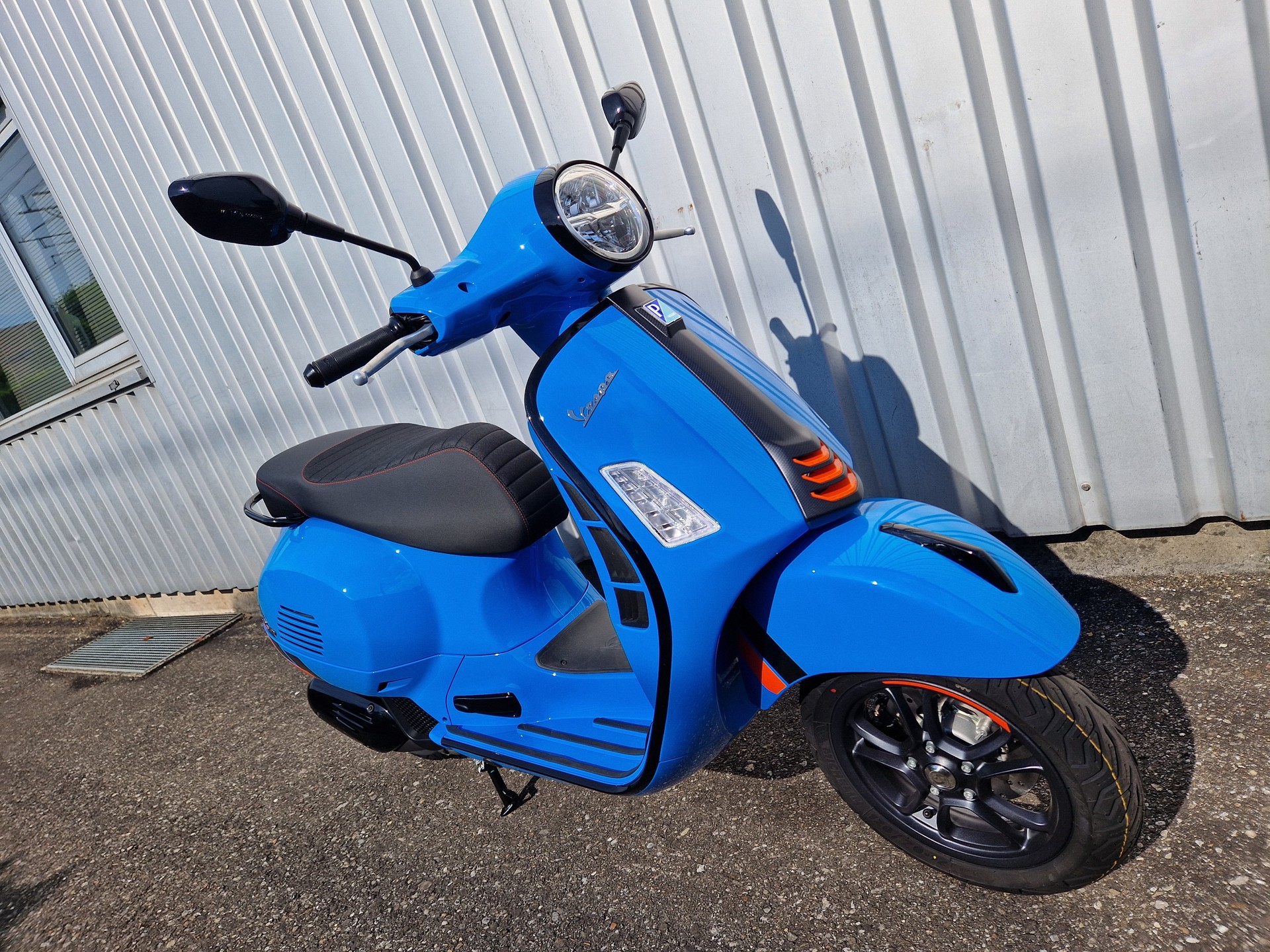 PIAGGIO Vespa GTS 125 Supersport Euro 5+-image-1
