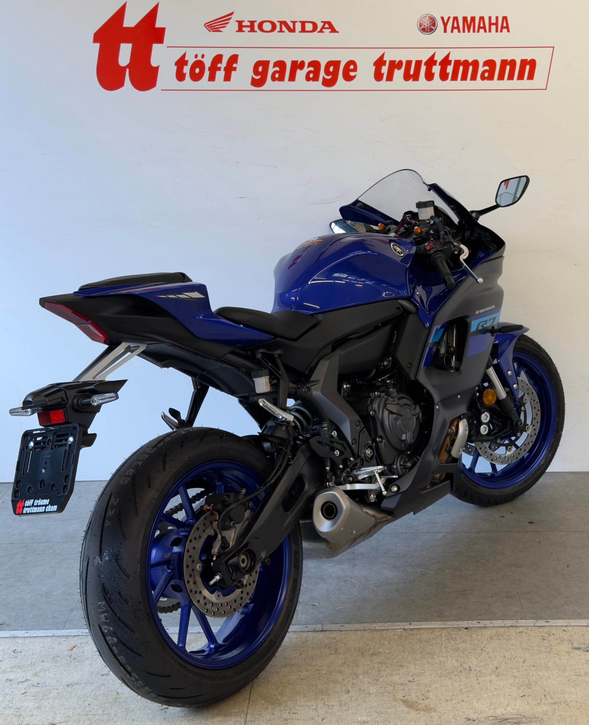 YAMAHA YZF-R7-image-3