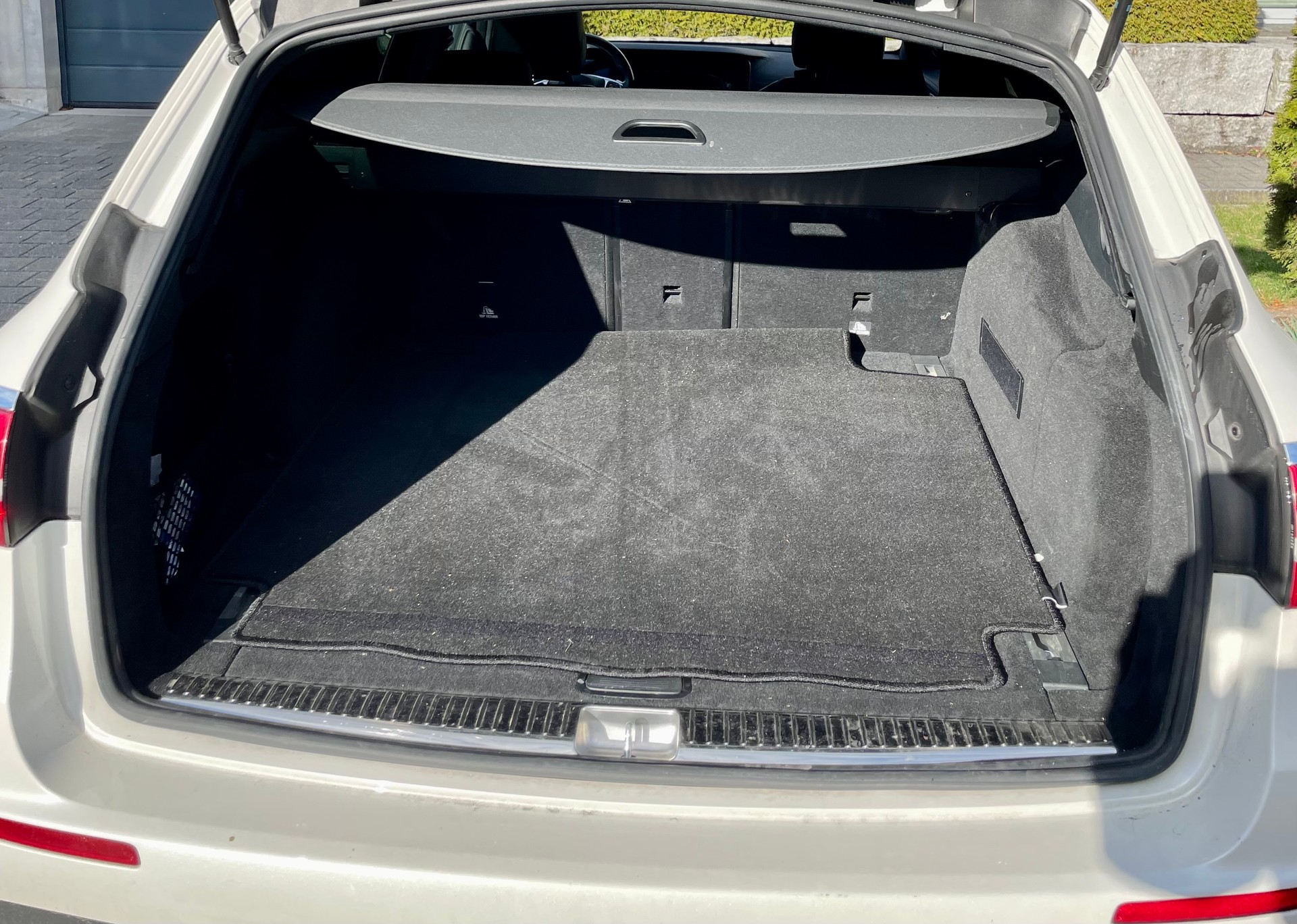 MERCEDES-BENZ E 400 AMG Line 4 Matic 9G-Tronic-image-6