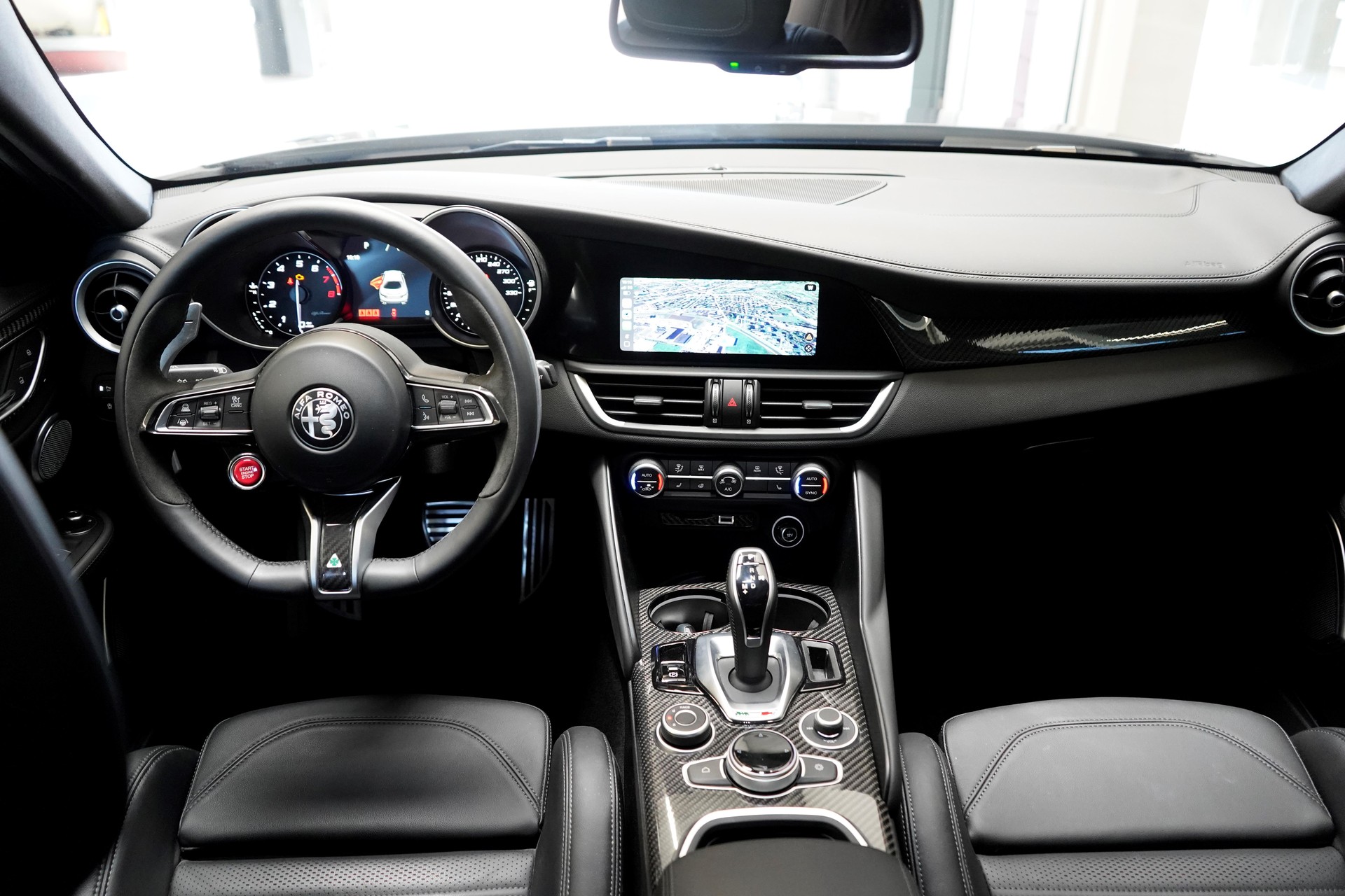 ALFA ROMEO Giulia 2.9 V6 Quadrifoglio-image-11