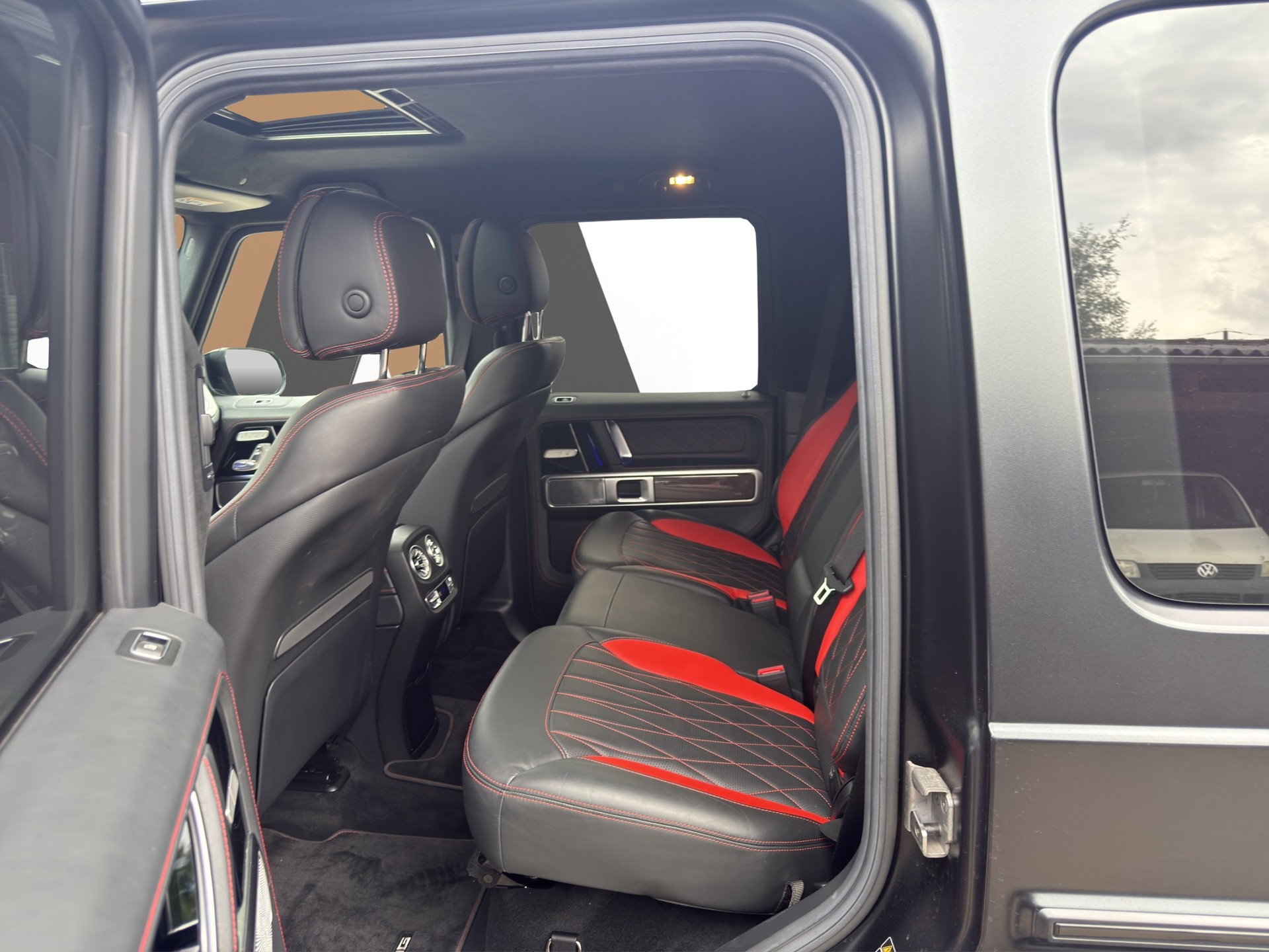 MERCEDES-BENZ G 63 AMG Edition 1 Speedshift Plus G-Tronic-image-9