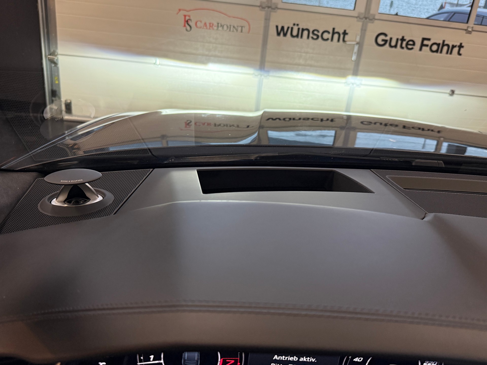AUDI RS6 Avant 4.0 TFSI V8 quattro-image-19