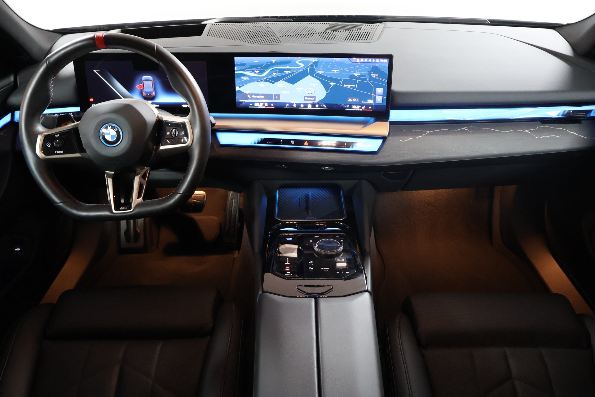 BMW i5 M60 xDrive M Sport Pro-image-8