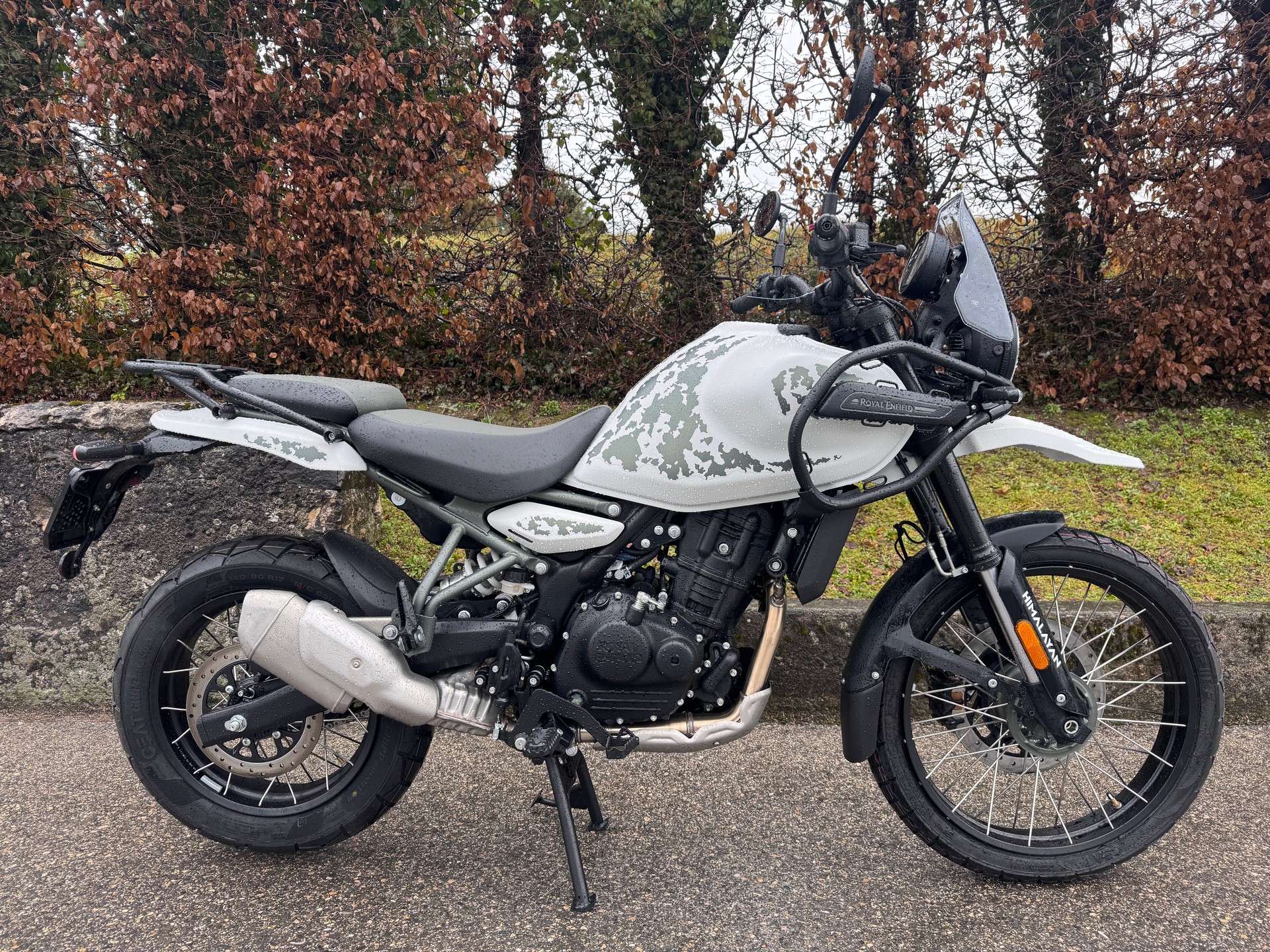 ROYAL ENFIELD Himalayan 452 Tubeless