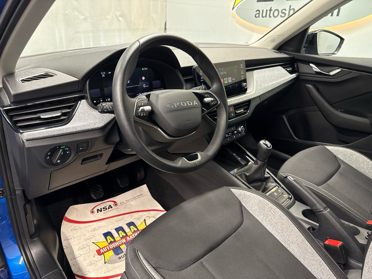SKODA Kamiq 1.0 TSI Selection Editon Black 115PS-showroom-element-2