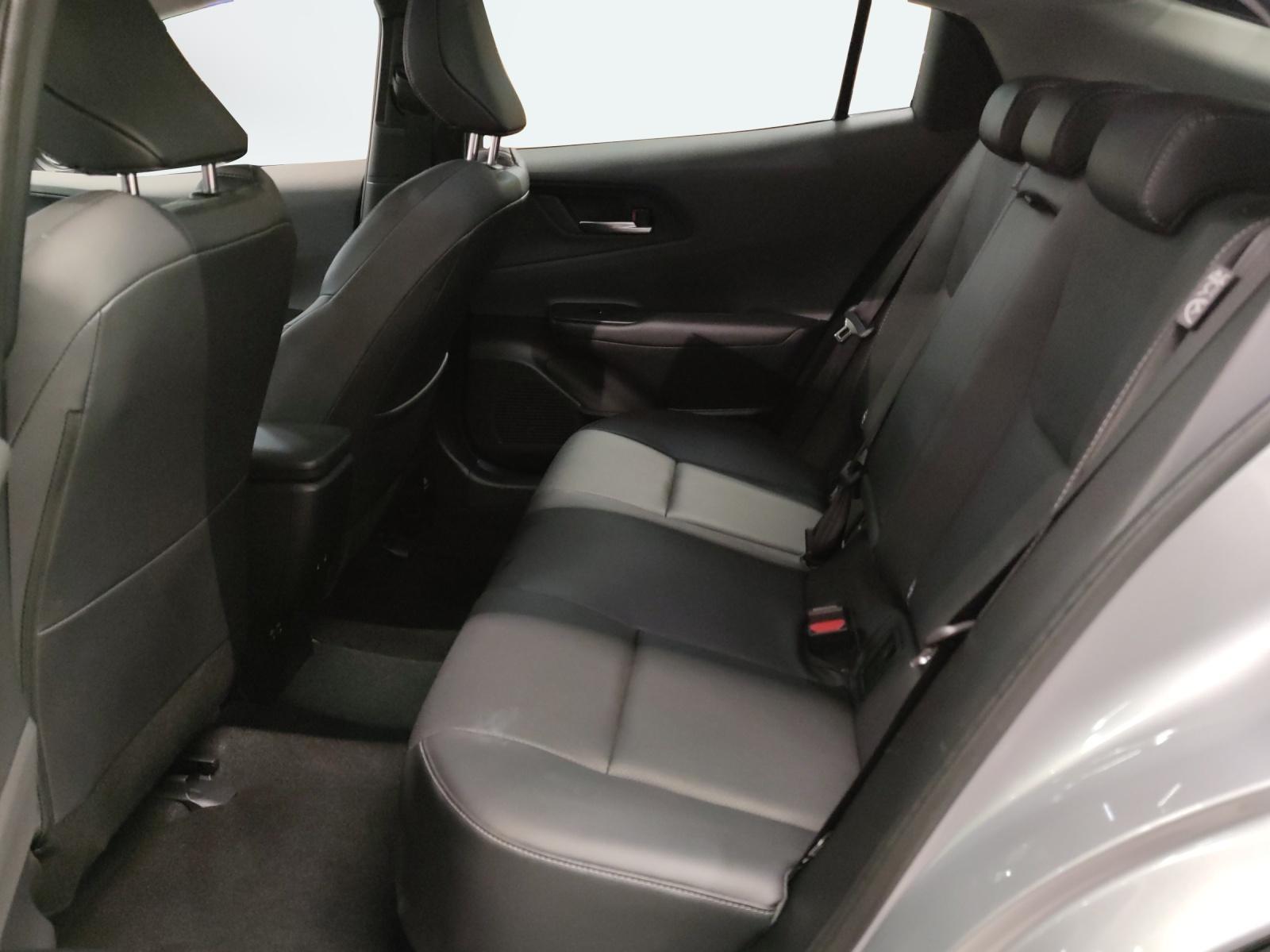 TOYOTA Prius 2.0 Plug-In-Hybrid Premium-image-19