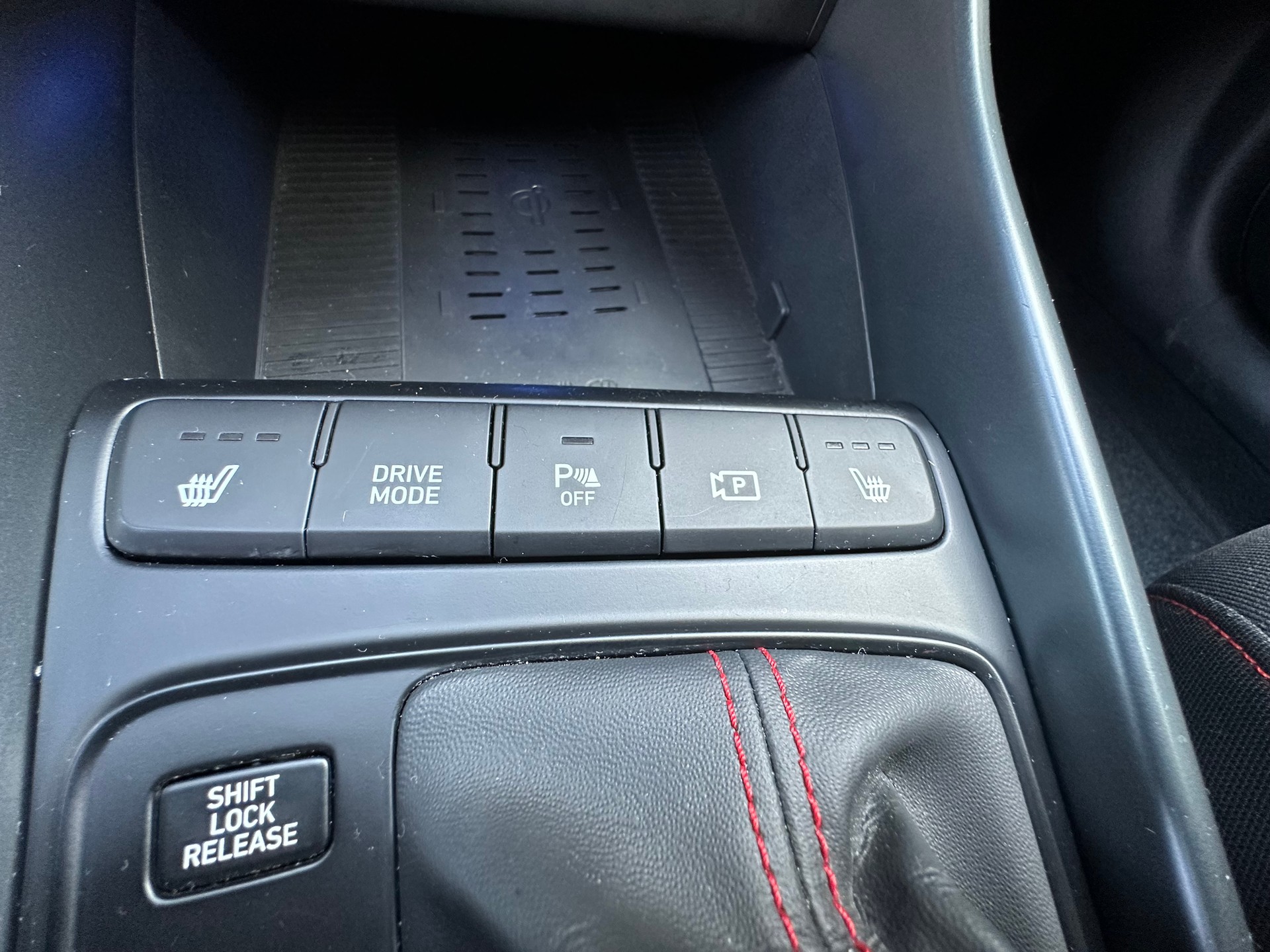 HYUNDAI i20 1.0 T-GDi N Line DCT-image-14