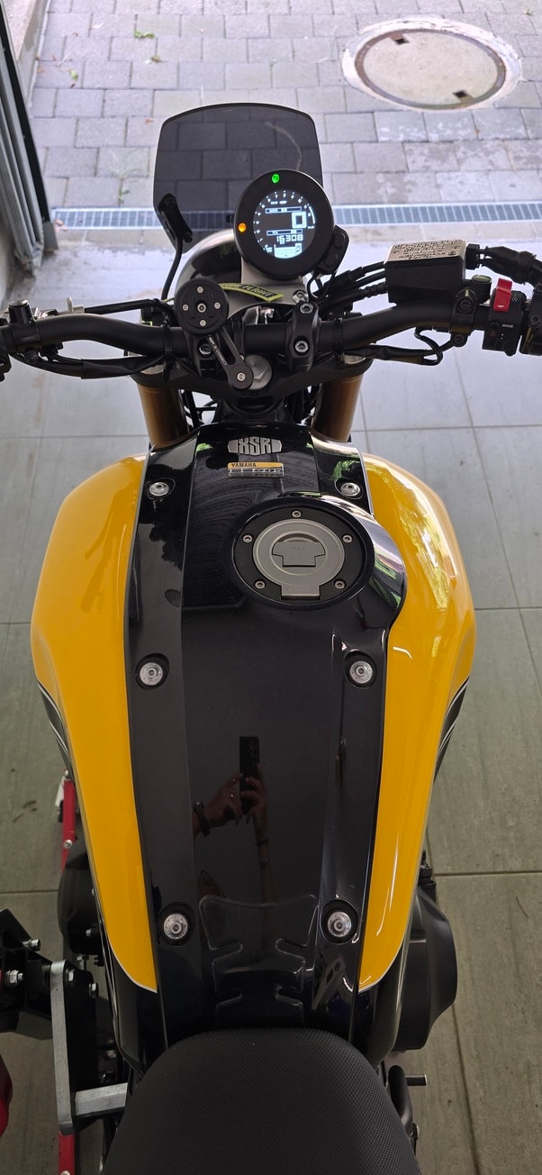 YAMAHA XSR 900 60 Anniversary-image-3