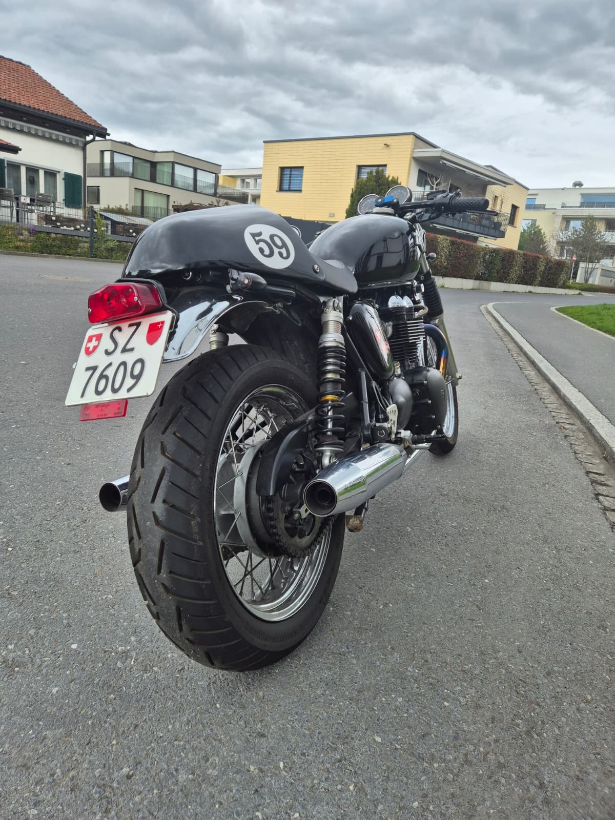 TRIUMPH Bonneville 900 i T 100-image-6