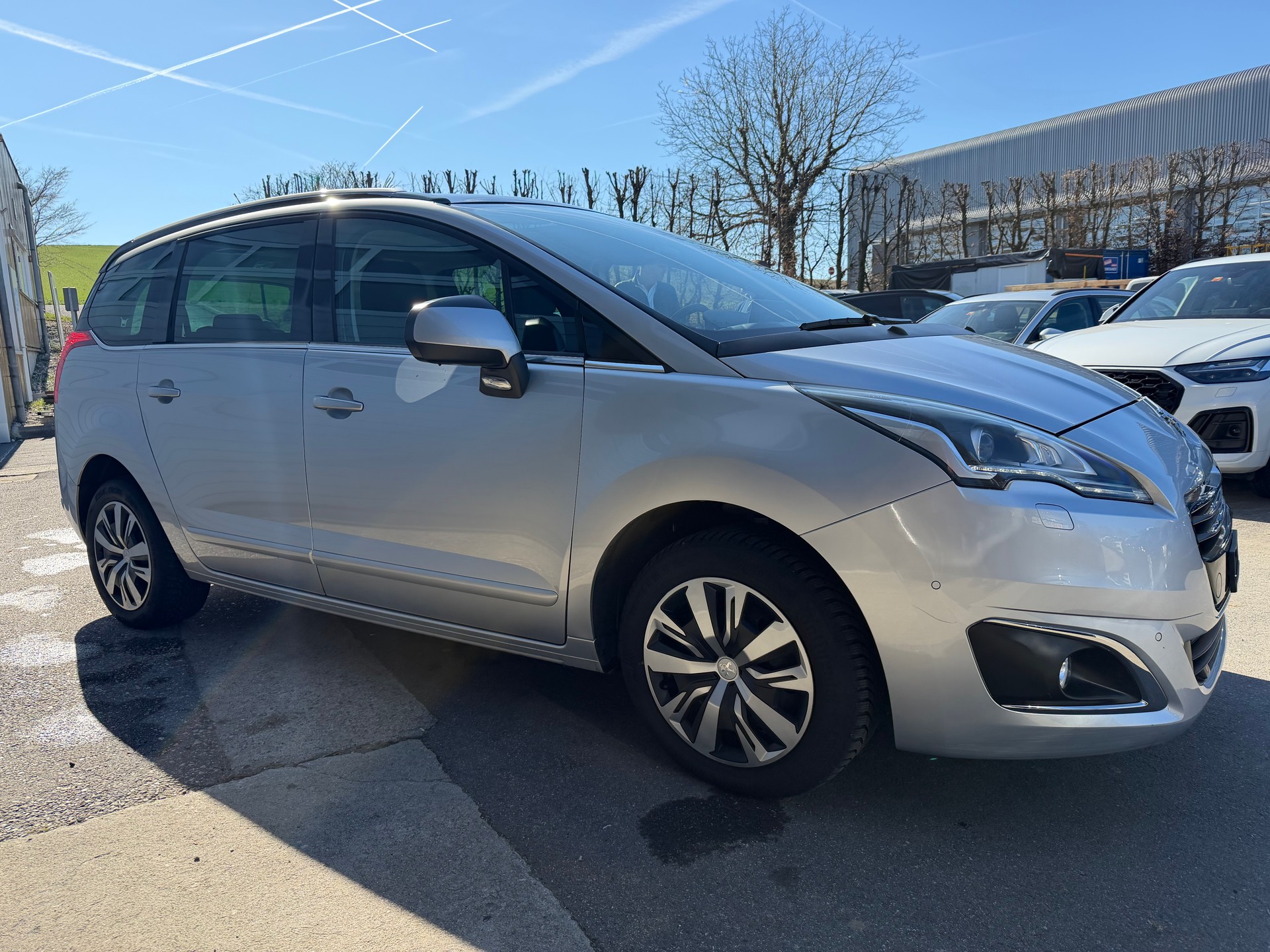 PEUGEOT 5008 1.6 THP Sensation Tiptronic