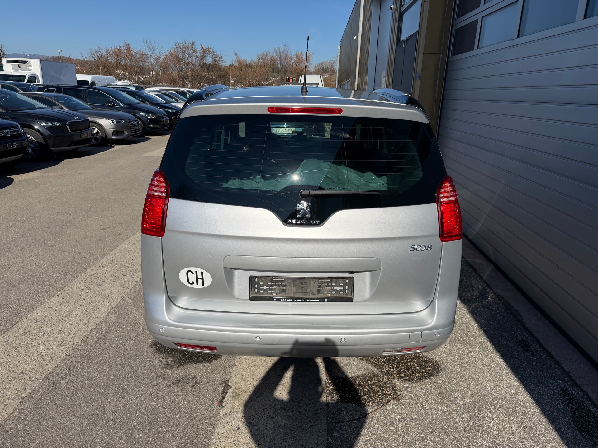 PEUGEOT 5008 1.6 THP Sensation Tiptronic-image-2