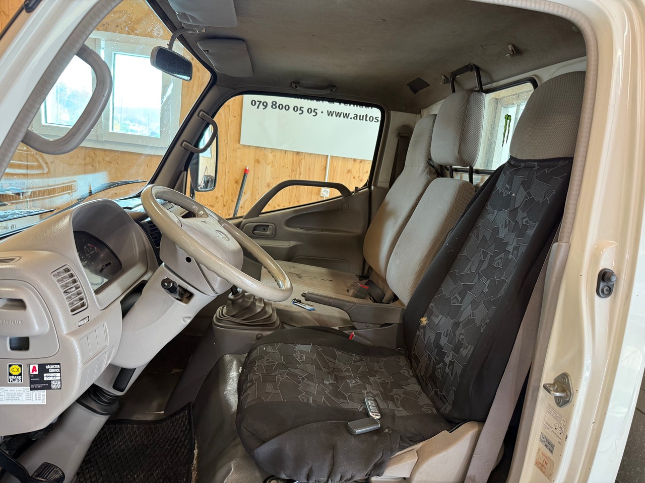 TOYOTA Dyna 150 3.0D-4D-image-6