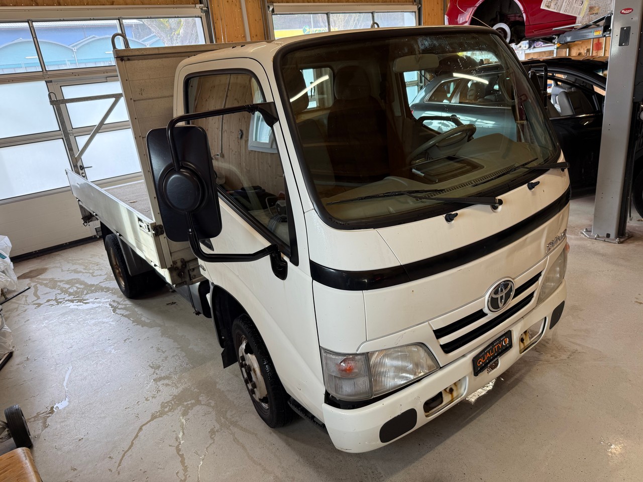 TOYOTA Dyna 150 3.0D-4D-showroom-element-2